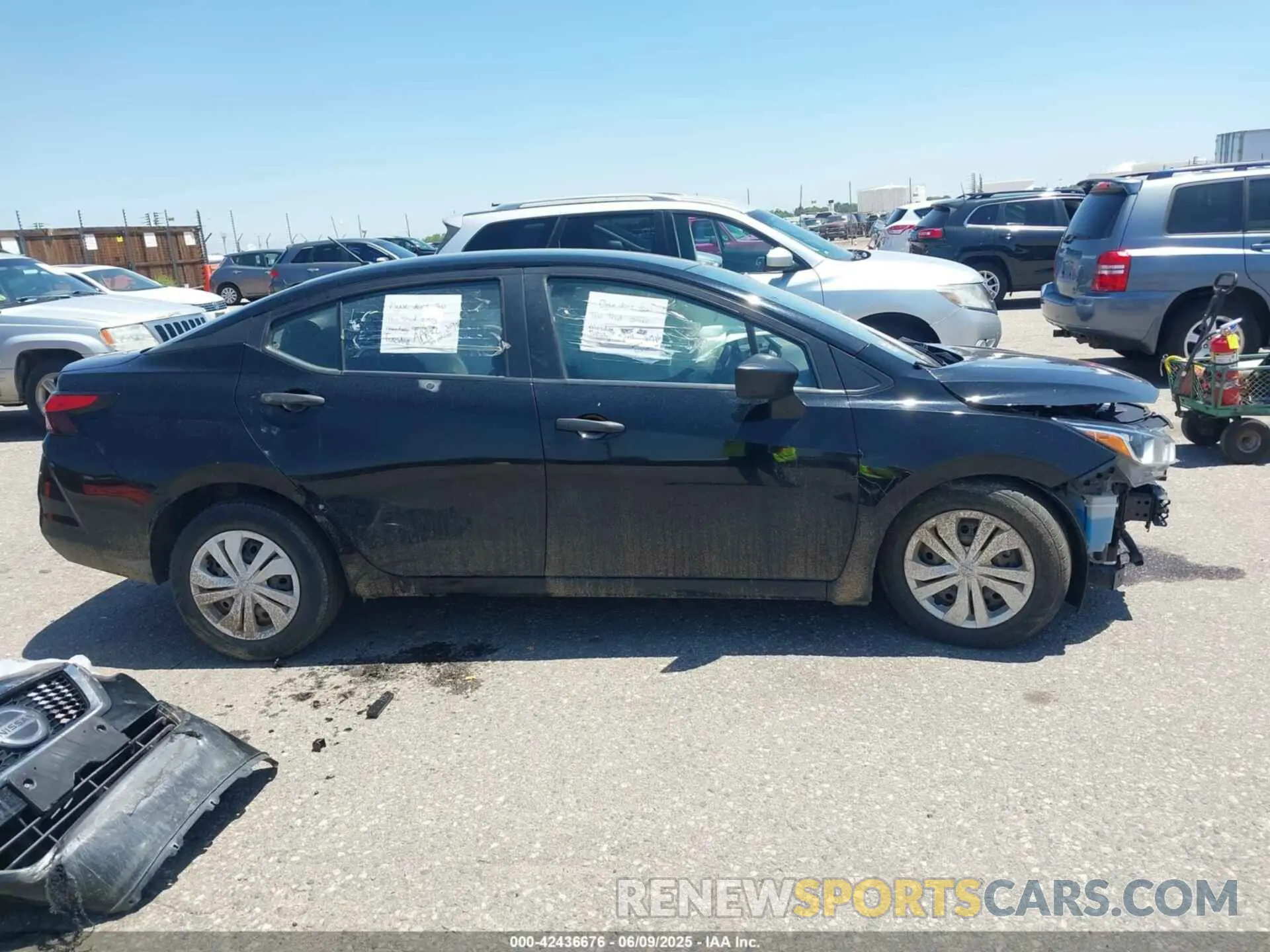 14 Photograph of a damaged car 3N1CN8DV3NL833131 NISSAN VERSA 2022