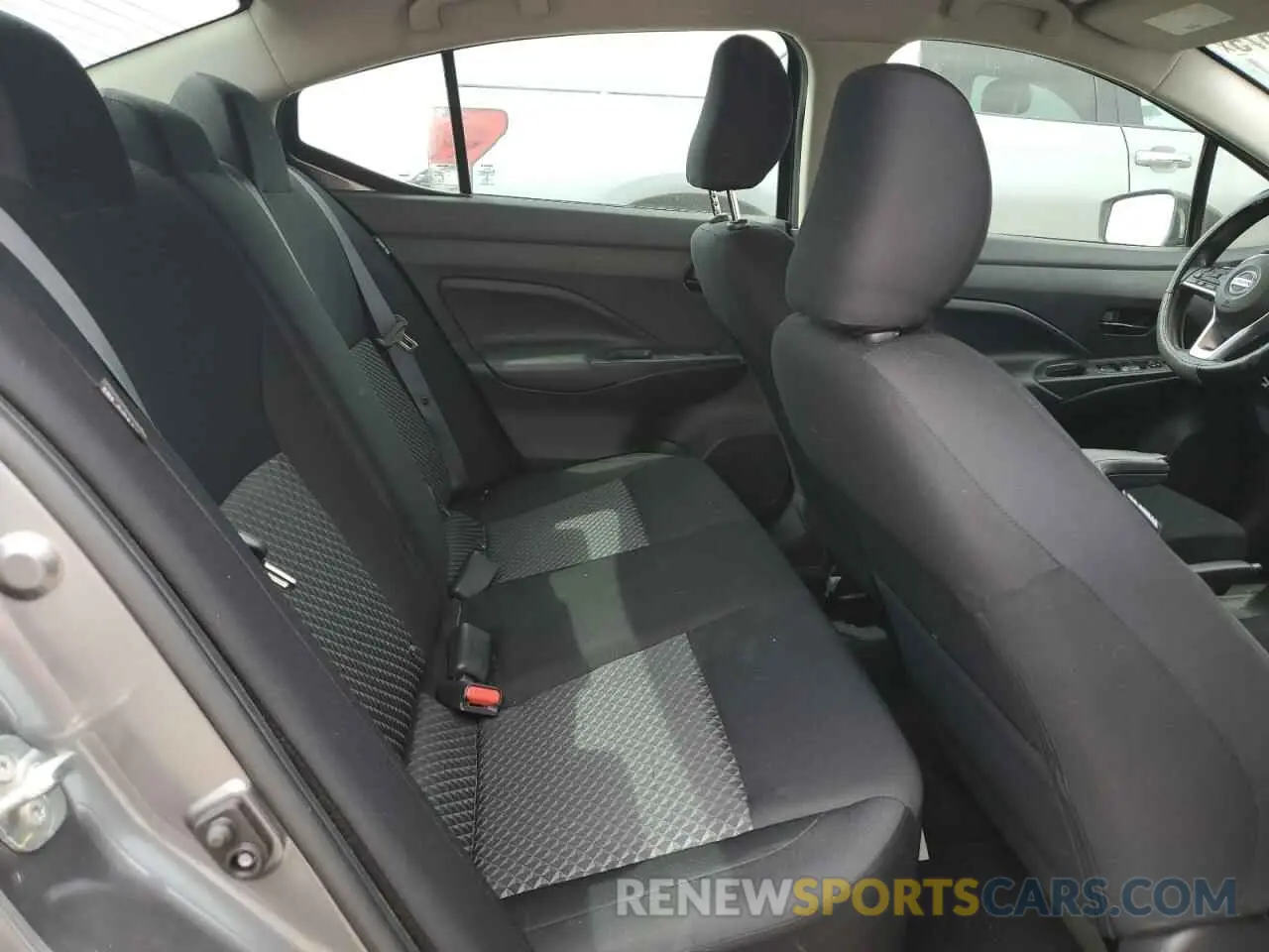 10 Photograph of a damaged car 3N1CN8DV4NL861665 NISSAN VERSA 2022