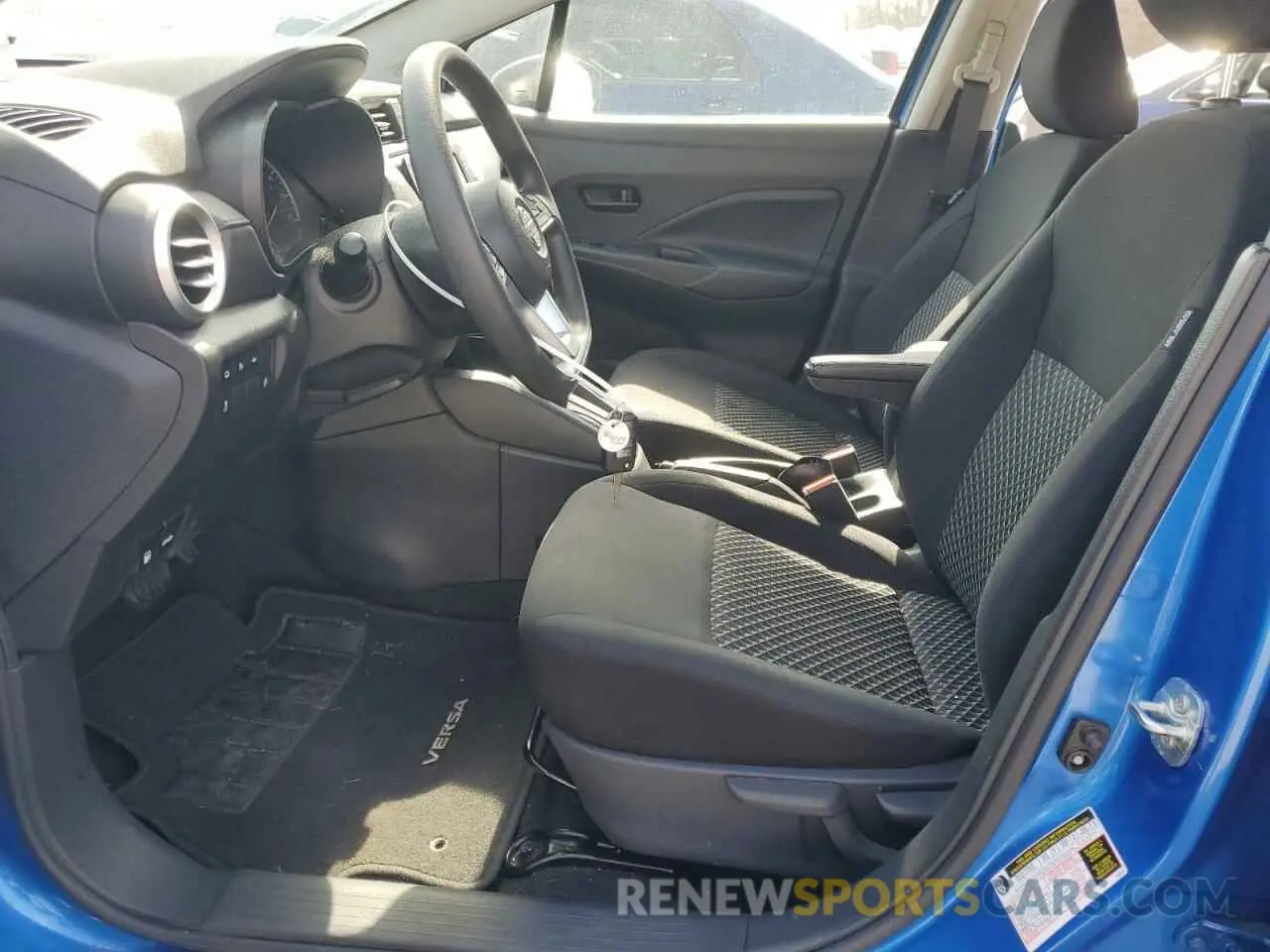 7 Photograph of a damaged car 3N1CN8DV7NL840325 NISSAN VERSA 2022