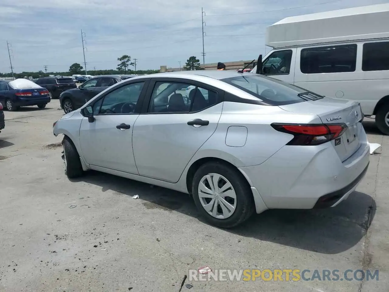 2 Photograph of a damaged car 3N1CN8DV9NL833649 NISSAN VERSA 2022