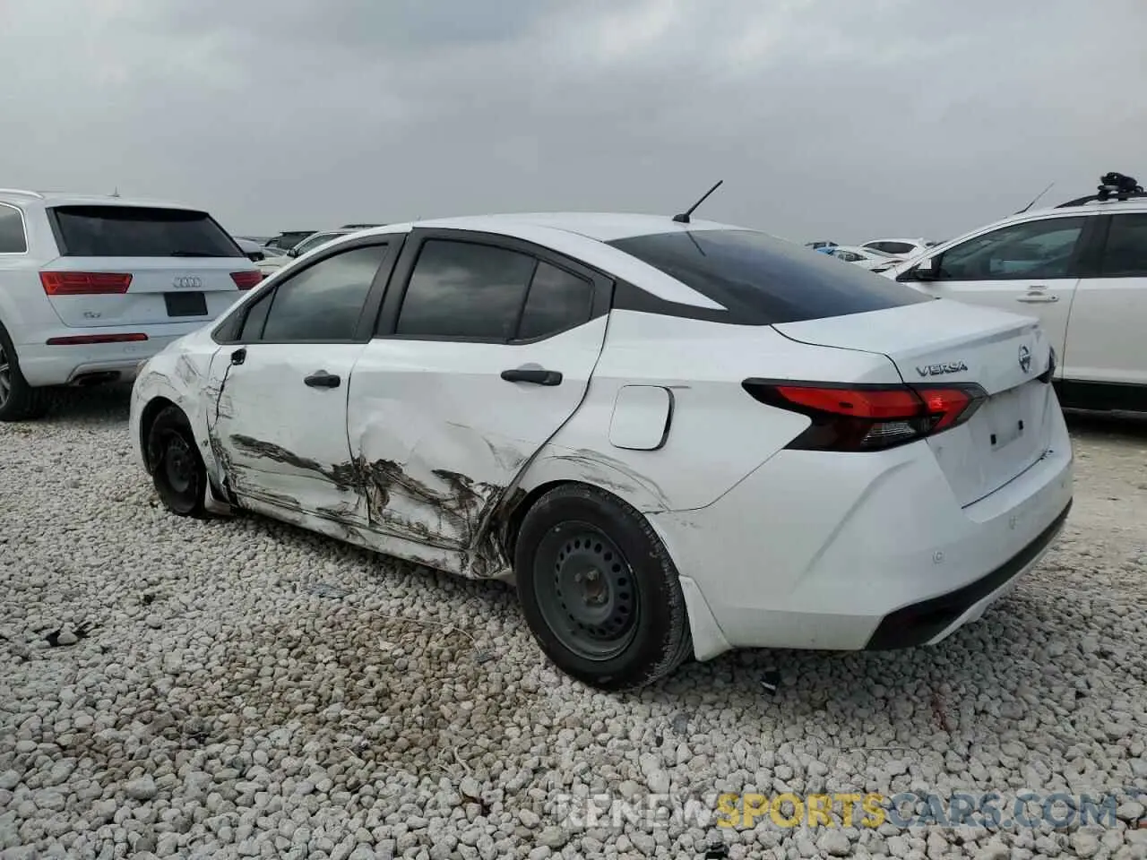 2 Photograph of a damaged car 3N1CN8DVXNL832476 NISSAN VERSA 2022