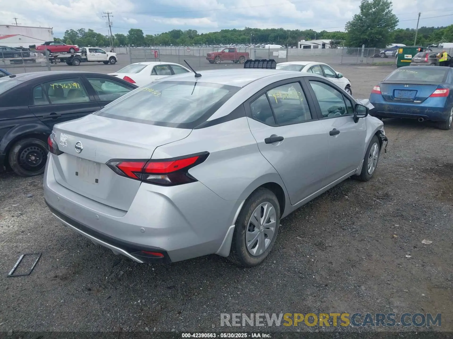 4 Photograph of a damaged car 3N1CN8DVXNL862190 NISSAN VERSA 2022