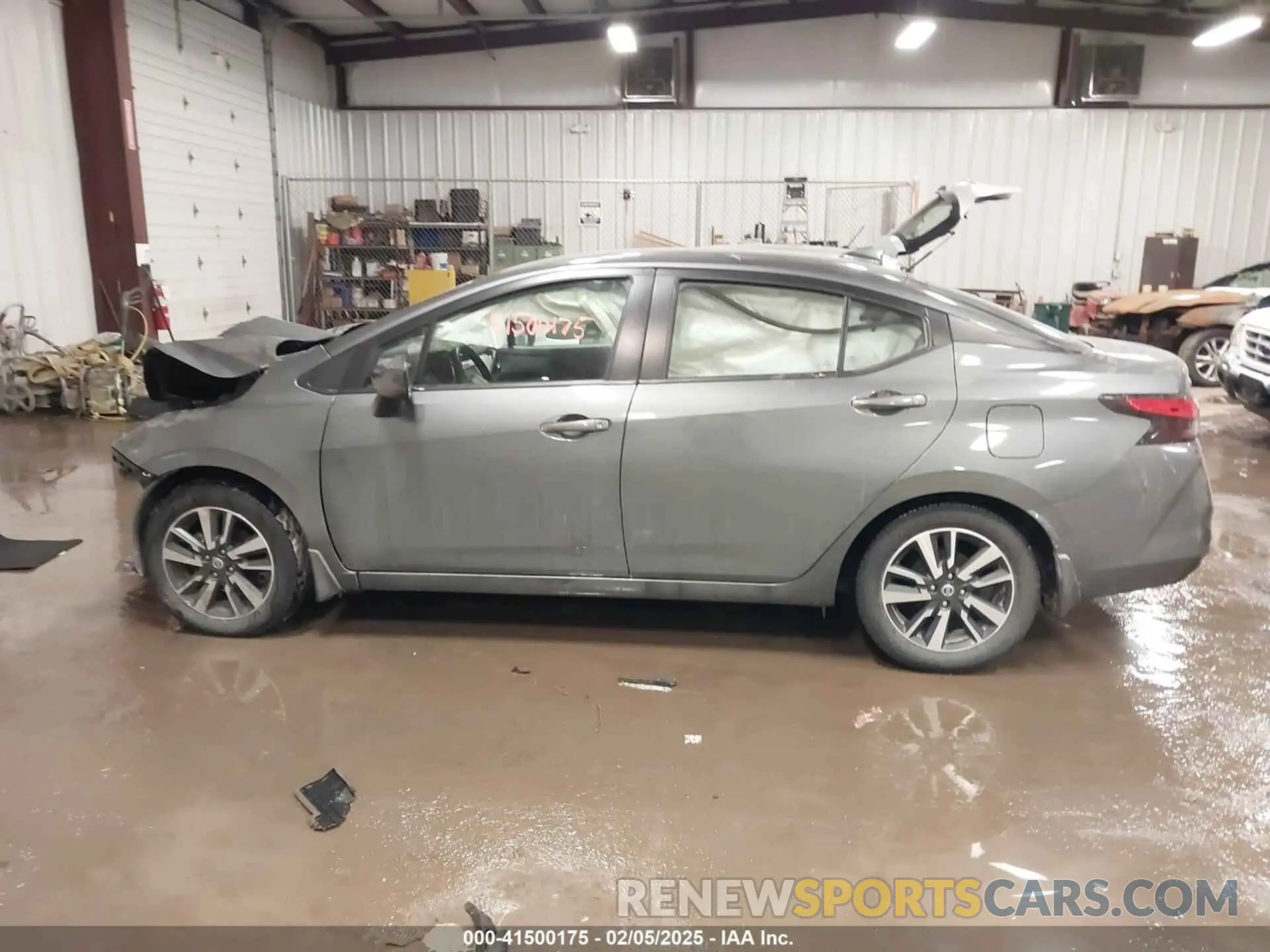 14 Photograph of a damaged car 3N1CN8EV0NL839905 NISSAN VERSA 2022