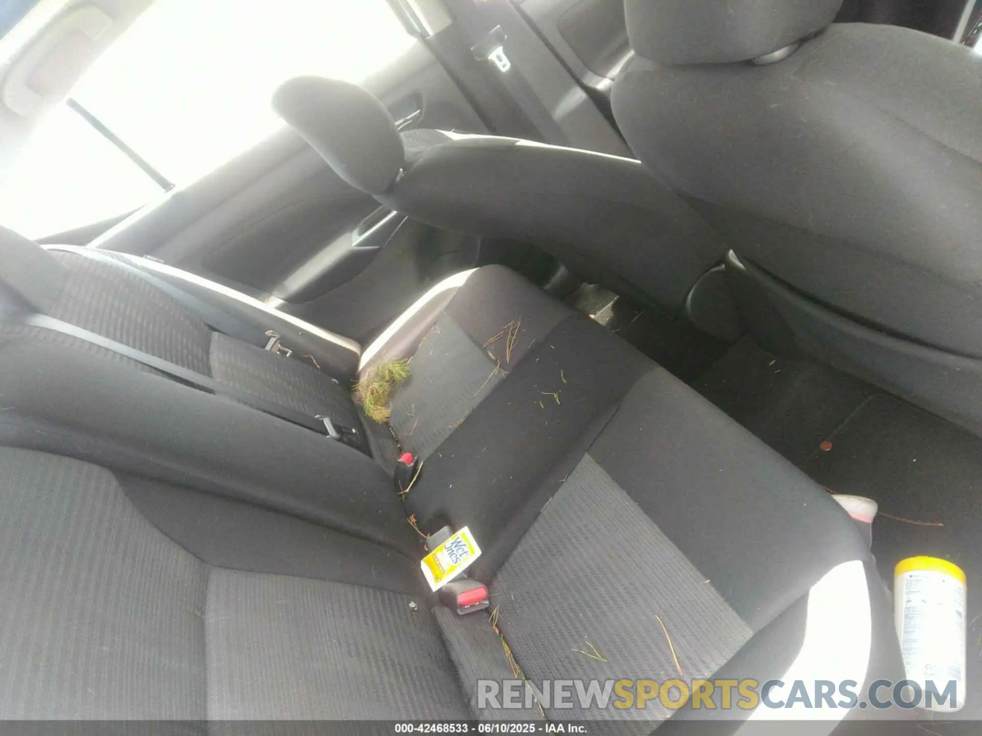 8 Photograph of a damaged car 3N1CN8EV2NL821003 NISSAN VERSA 2022