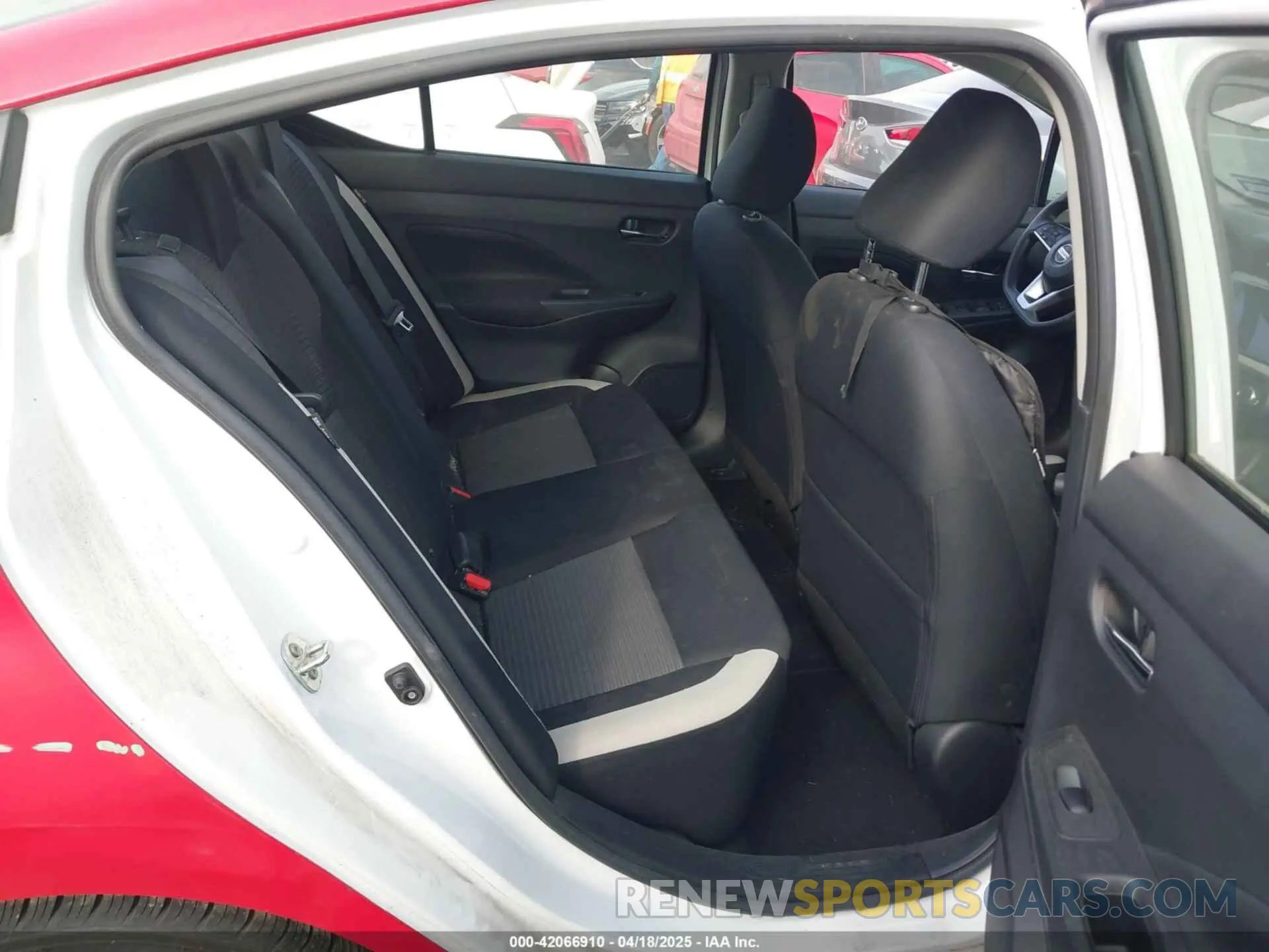 8 Photograph of a damaged car 3N1CN8EV3NL849005 NISSAN VERSA 2022