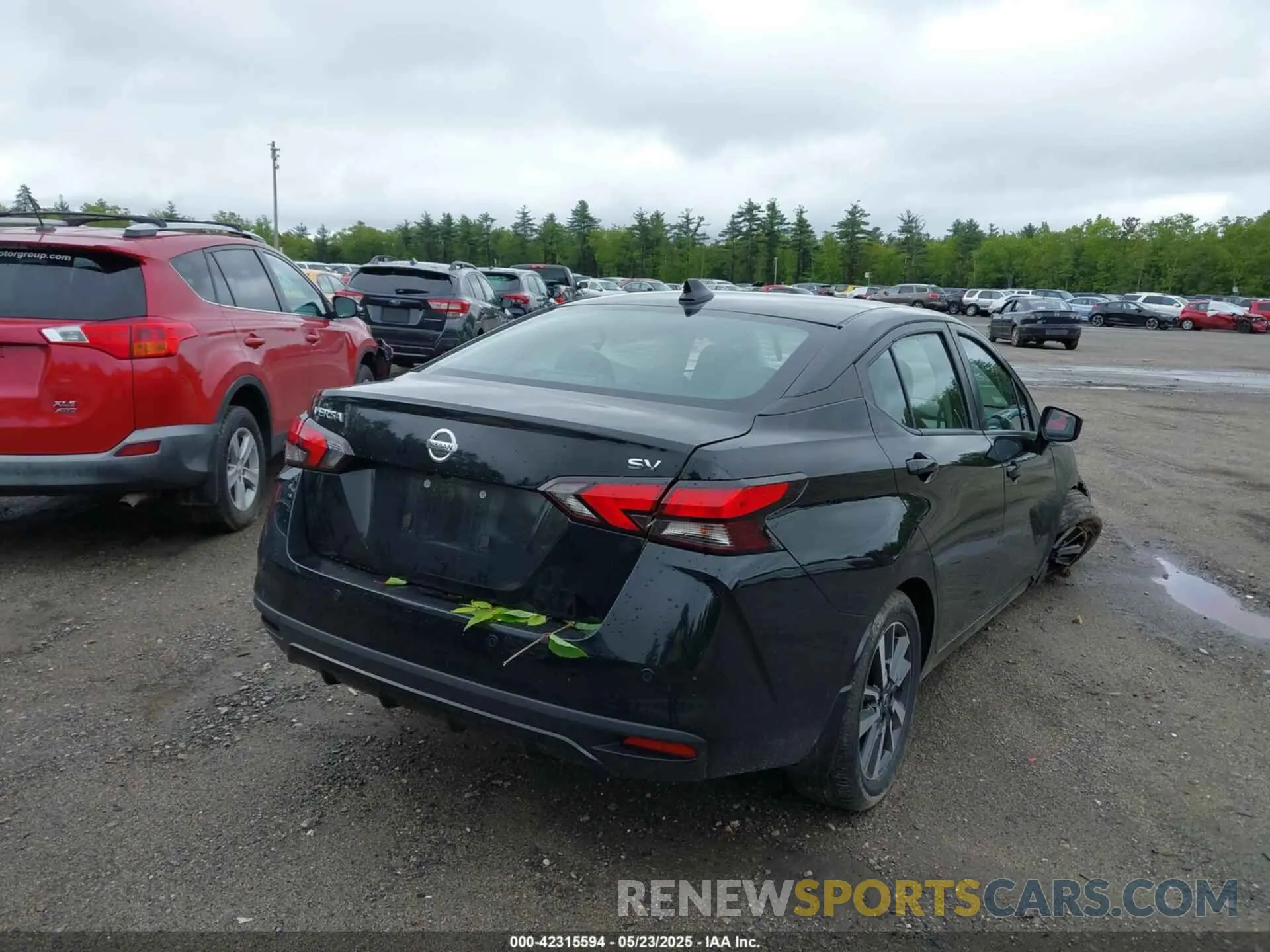 4 Photograph of a damaged car 3N1CN8EV3NL849229 NISSAN VERSA 2022