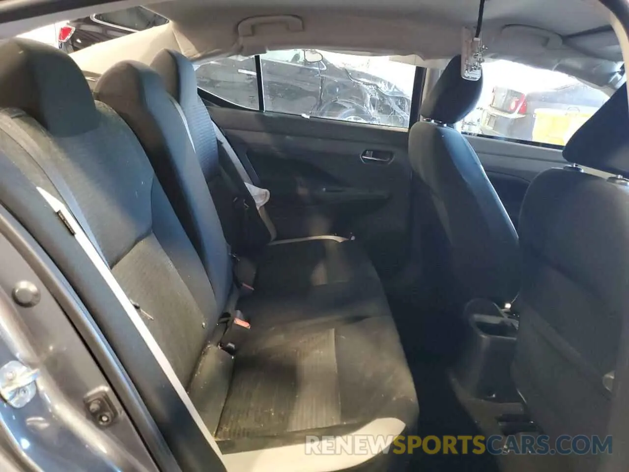 10 Photograph of a damaged car 3N1CN8EV4NL851913 NISSAN VERSA 2022