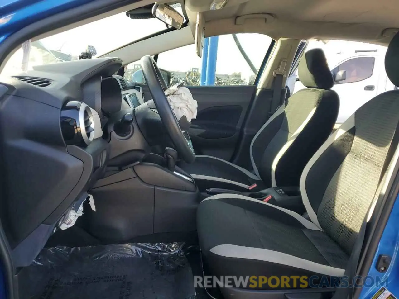 7 Photograph of a damaged car 3N1CN8EV7NL839335 NISSAN VERSA 2022