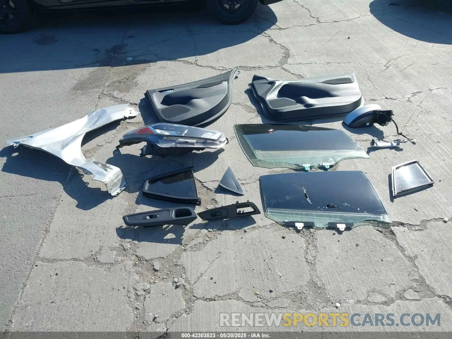 12 Photograph of a damaged car 3N1CN8EV7NL849623 NISSAN VERSA 2022