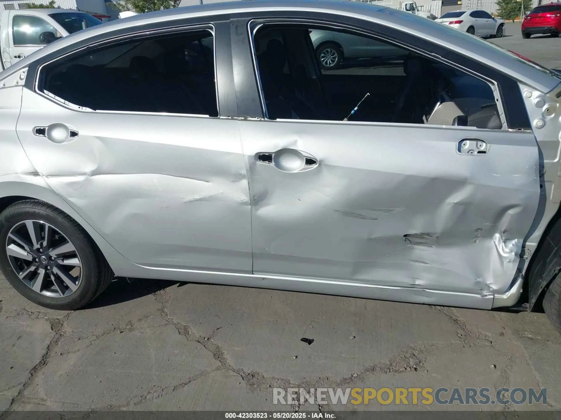 18 Photograph of a damaged car 3N1CN8EV7NL849623 NISSAN VERSA 2022