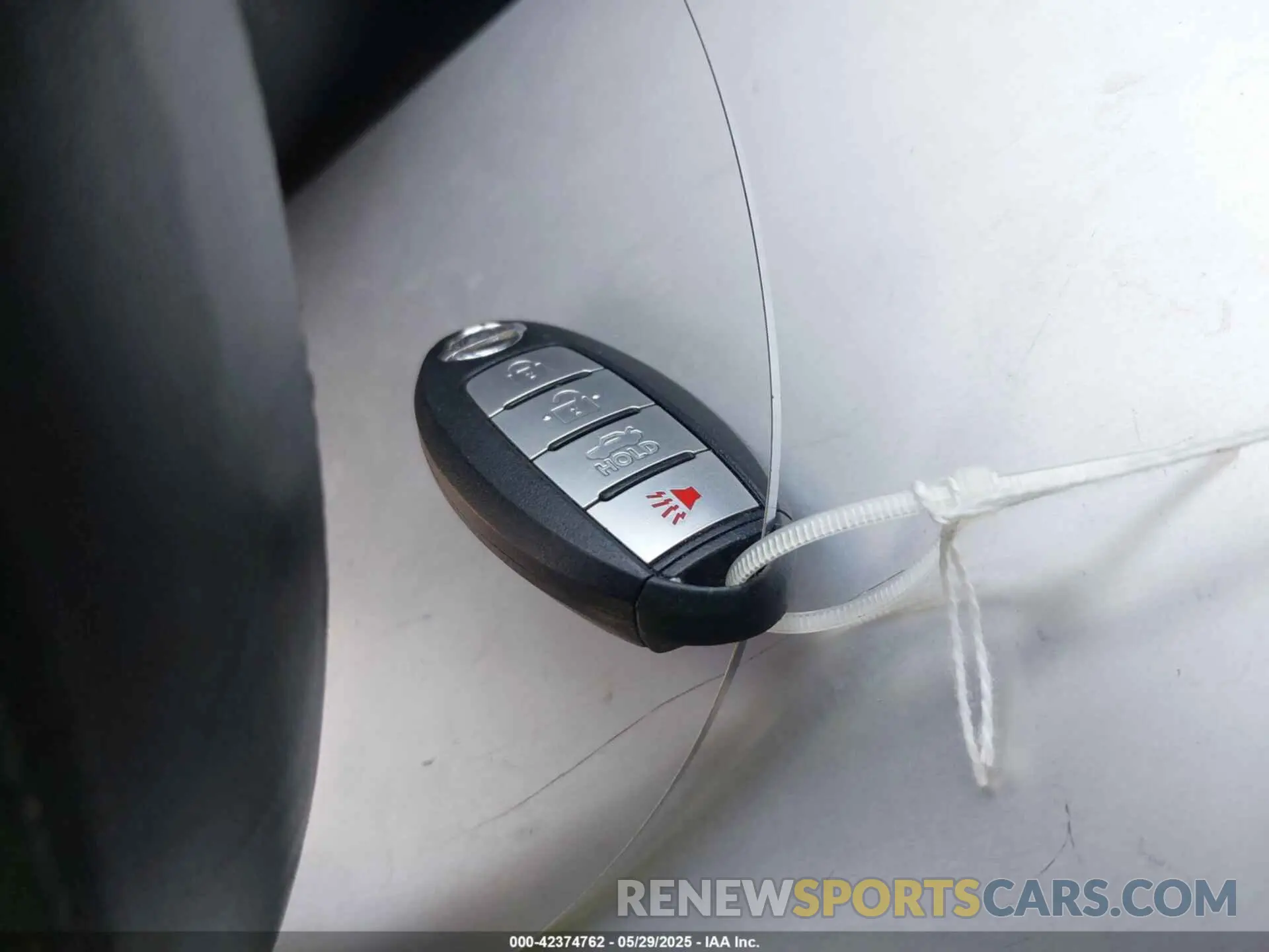 11 Photograph of a damaged car 3N1CN8EV8NL861988 NISSAN VERSA 2022