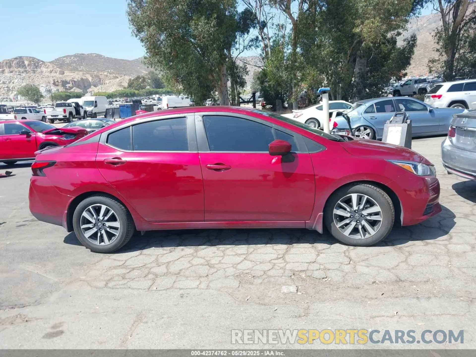 13 Photograph of a damaged car 3N1CN8EV8NL861988 NISSAN VERSA 2022