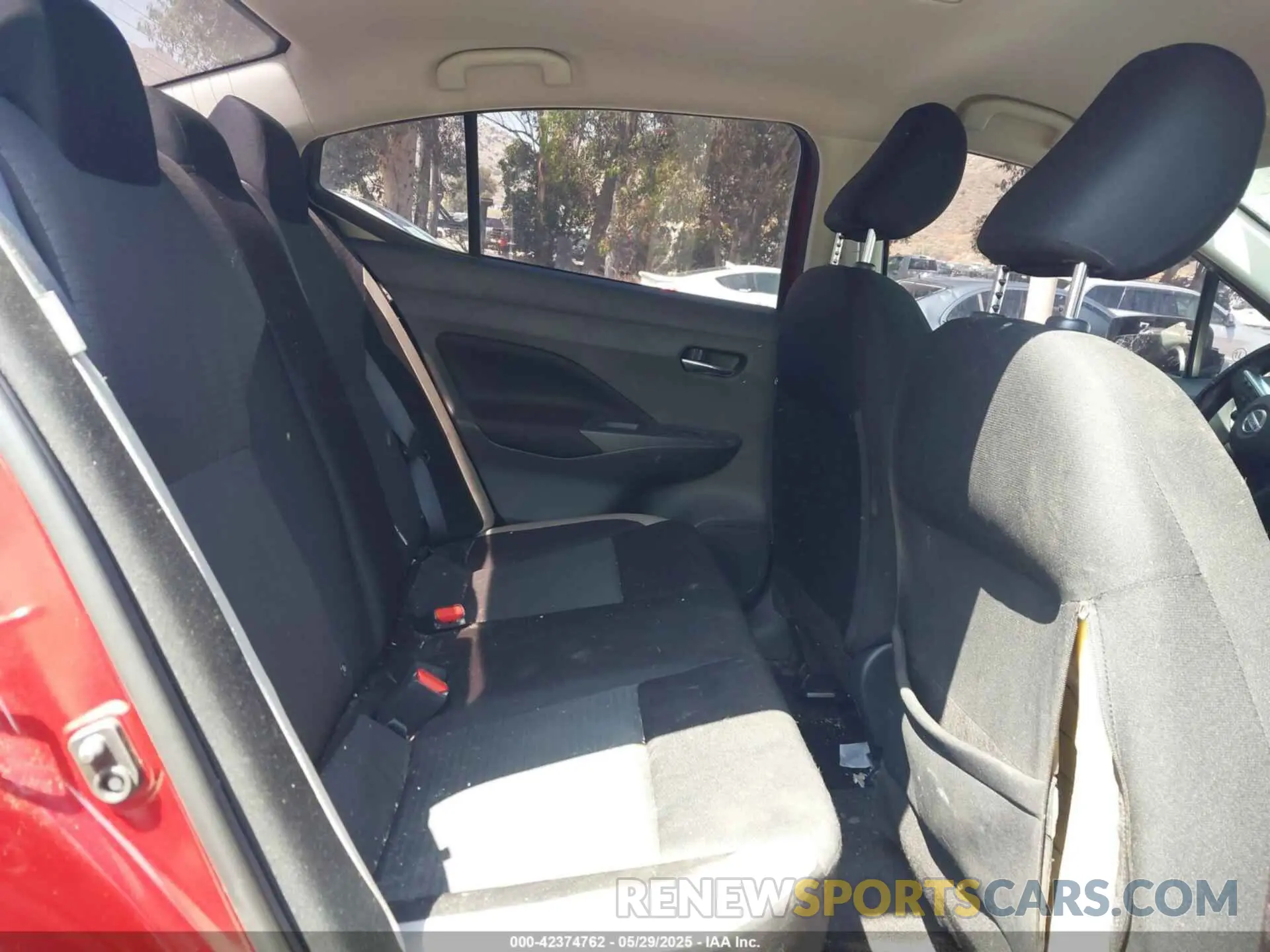 8 Photograph of a damaged car 3N1CN8EV8NL861988 NISSAN VERSA 2022