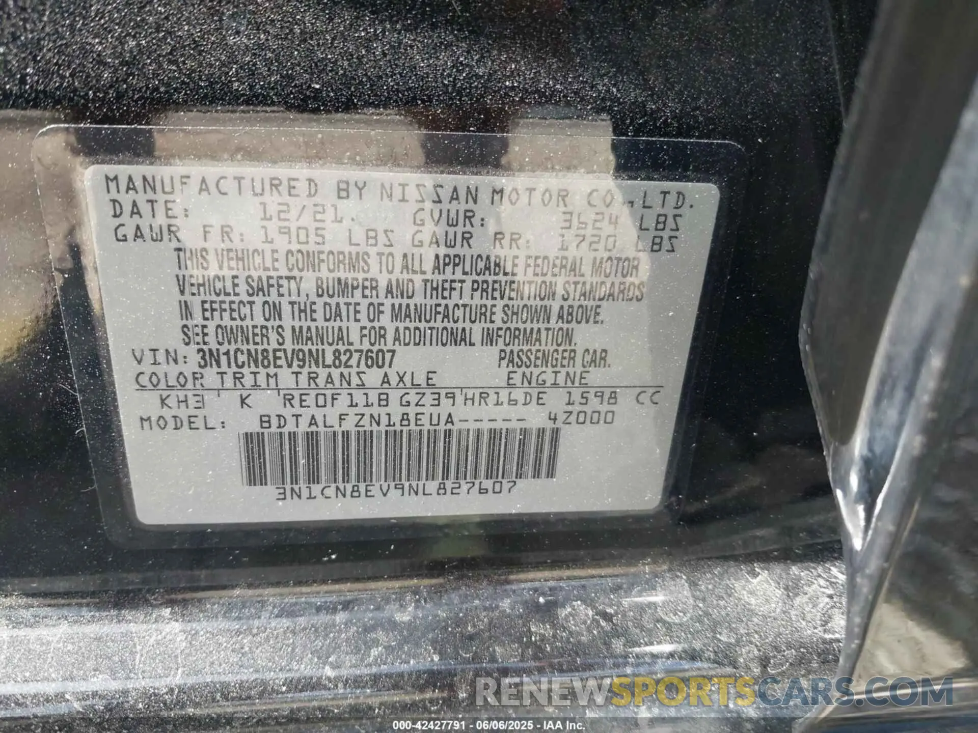 9 Photograph of a damaged car 3N1CN8EV9NL827607 NISSAN VERSA 2022