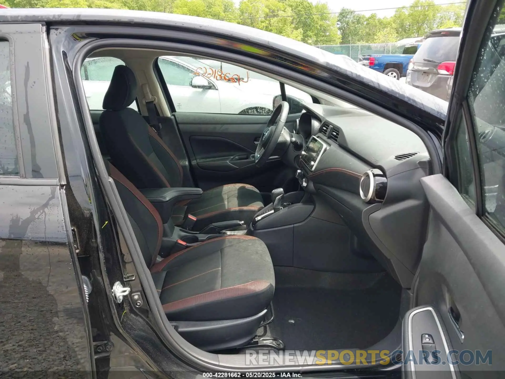 5 Photograph of a damaged car 3N1CN8FV0NL856427 NISSAN VERSA 2022