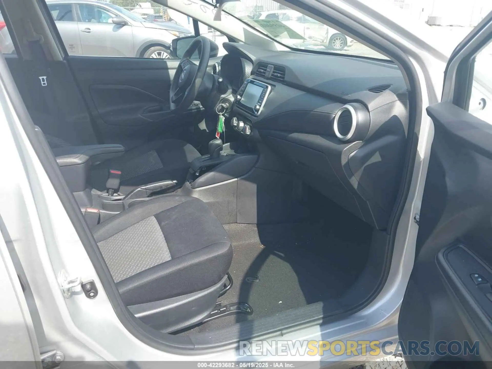 5 Photograph of a damaged car 3N1CN8DV3PL862681 NISSAN VERSA 2023