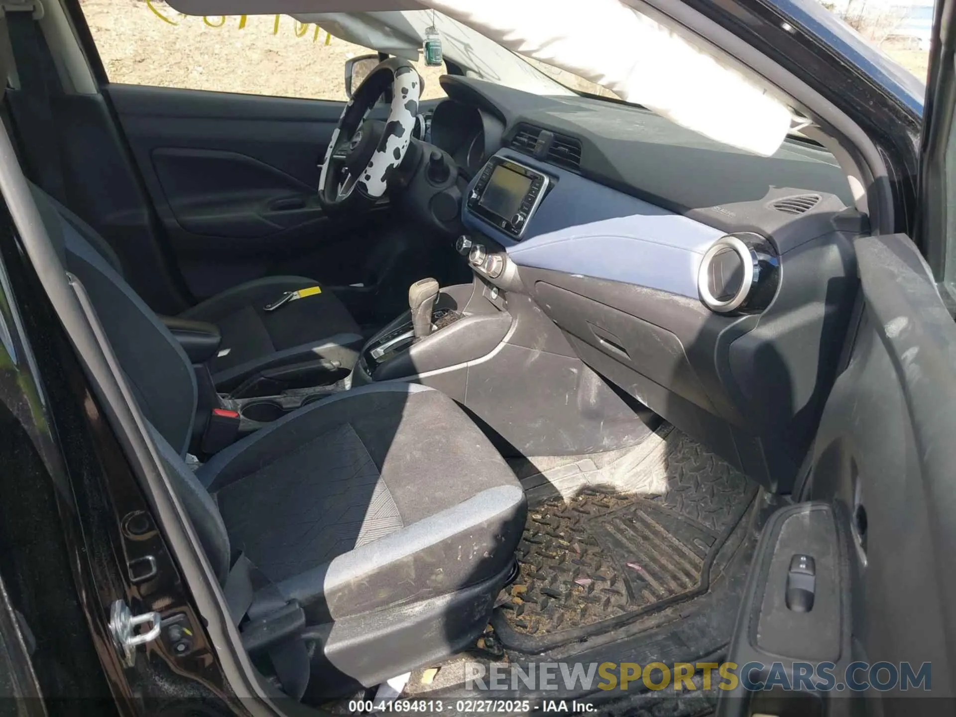 5 Photograph of a damaged car 3N1CN8EV7PL837541 NISSAN VERSA 2023