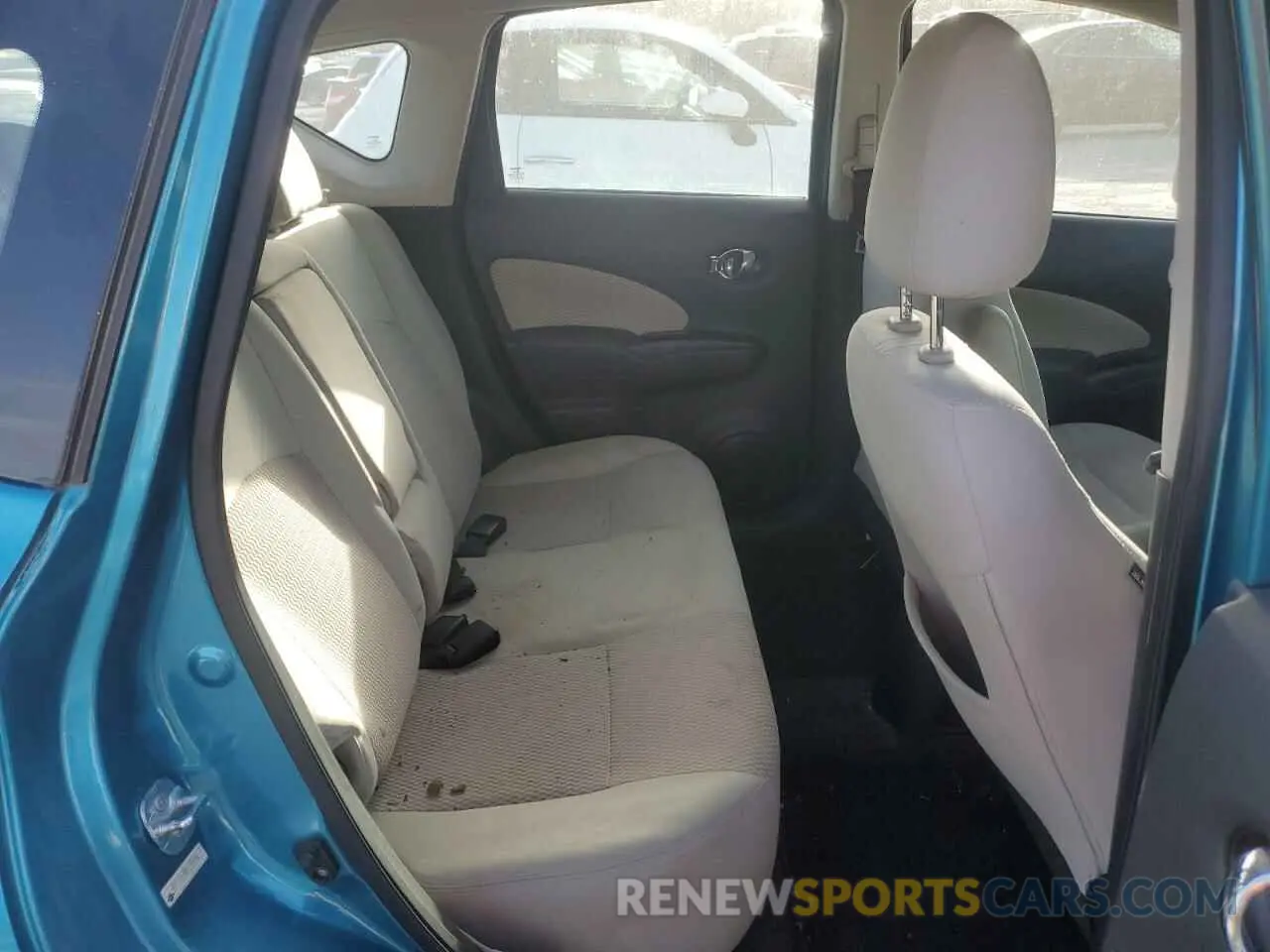 10 Photograph of a damaged car 3N1CE2CP9FL389352 NISSAN VERSA 2024