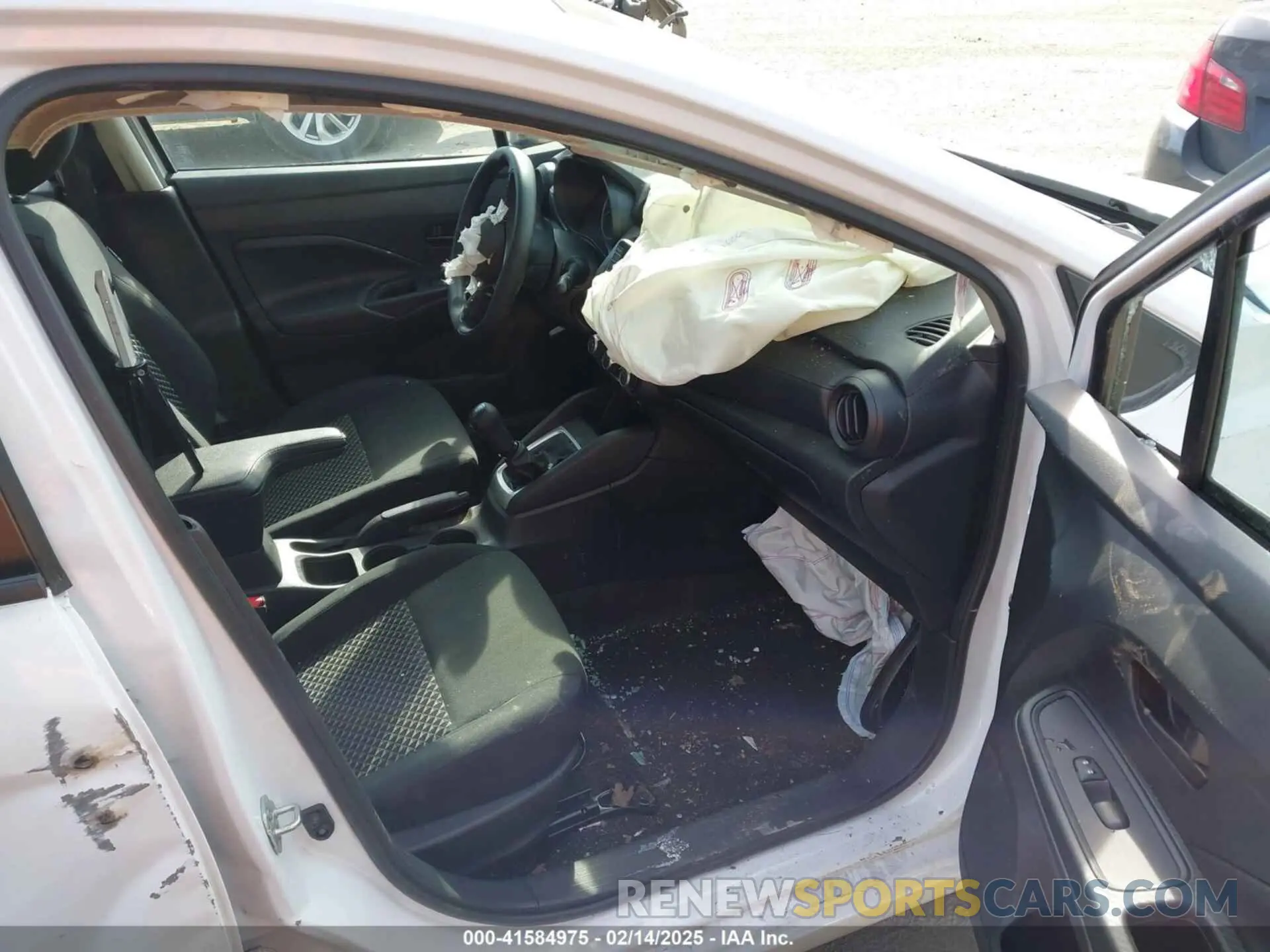 5 Photograph of a damaged car 3N1CN8BV2RL899565 NISSAN VERSA 2024