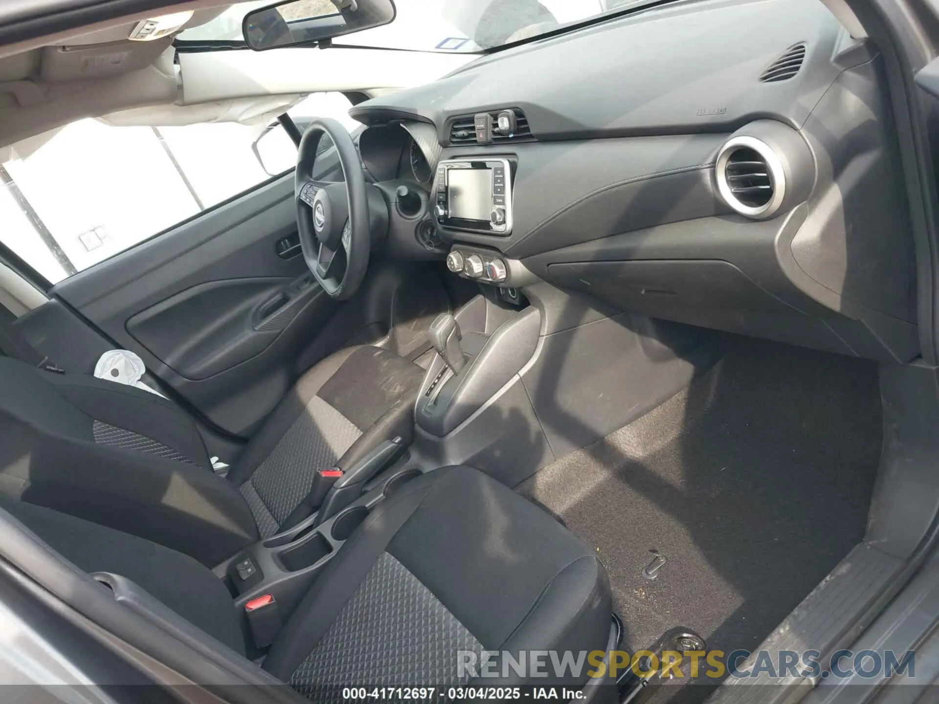 5 Photograph of a damaged car 3N1CN8DV1RL918569 NISSAN VERSA 2024