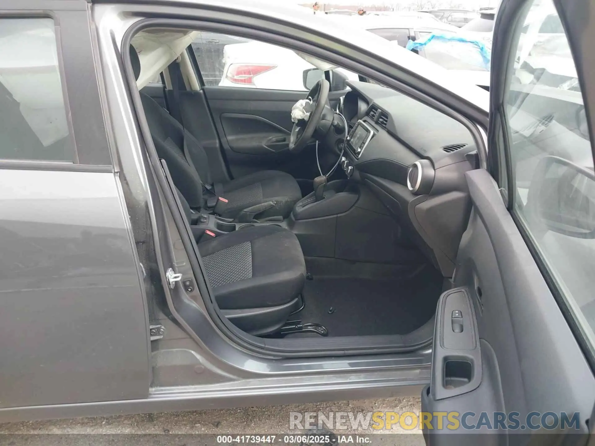 5 Photograph of a damaged car 3N1CN8DV2RL826287 NISSAN VERSA 2024