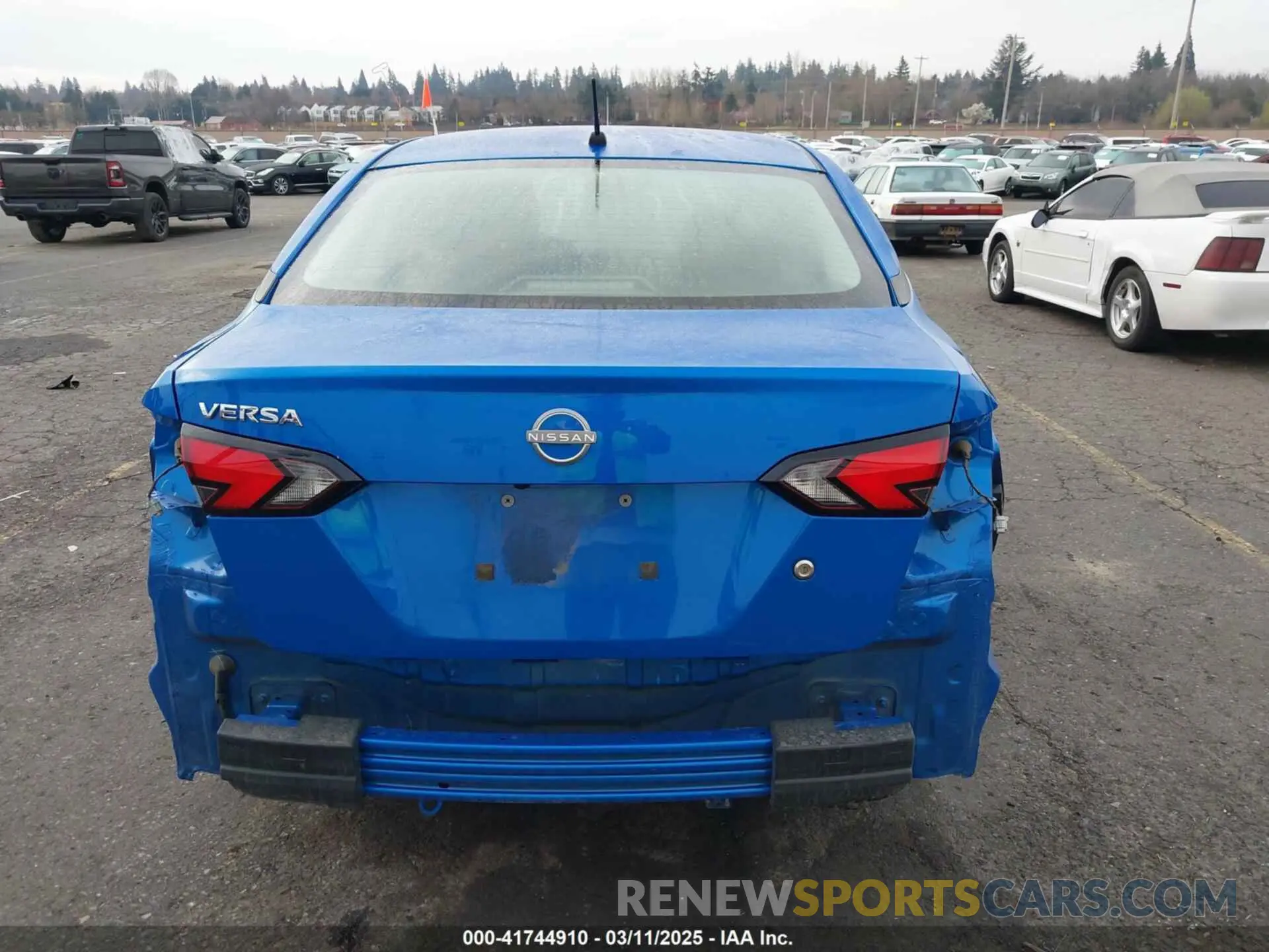 17 Photograph of a damaged car 3N1CN8DV2RL845373 NISSAN VERSA 2024