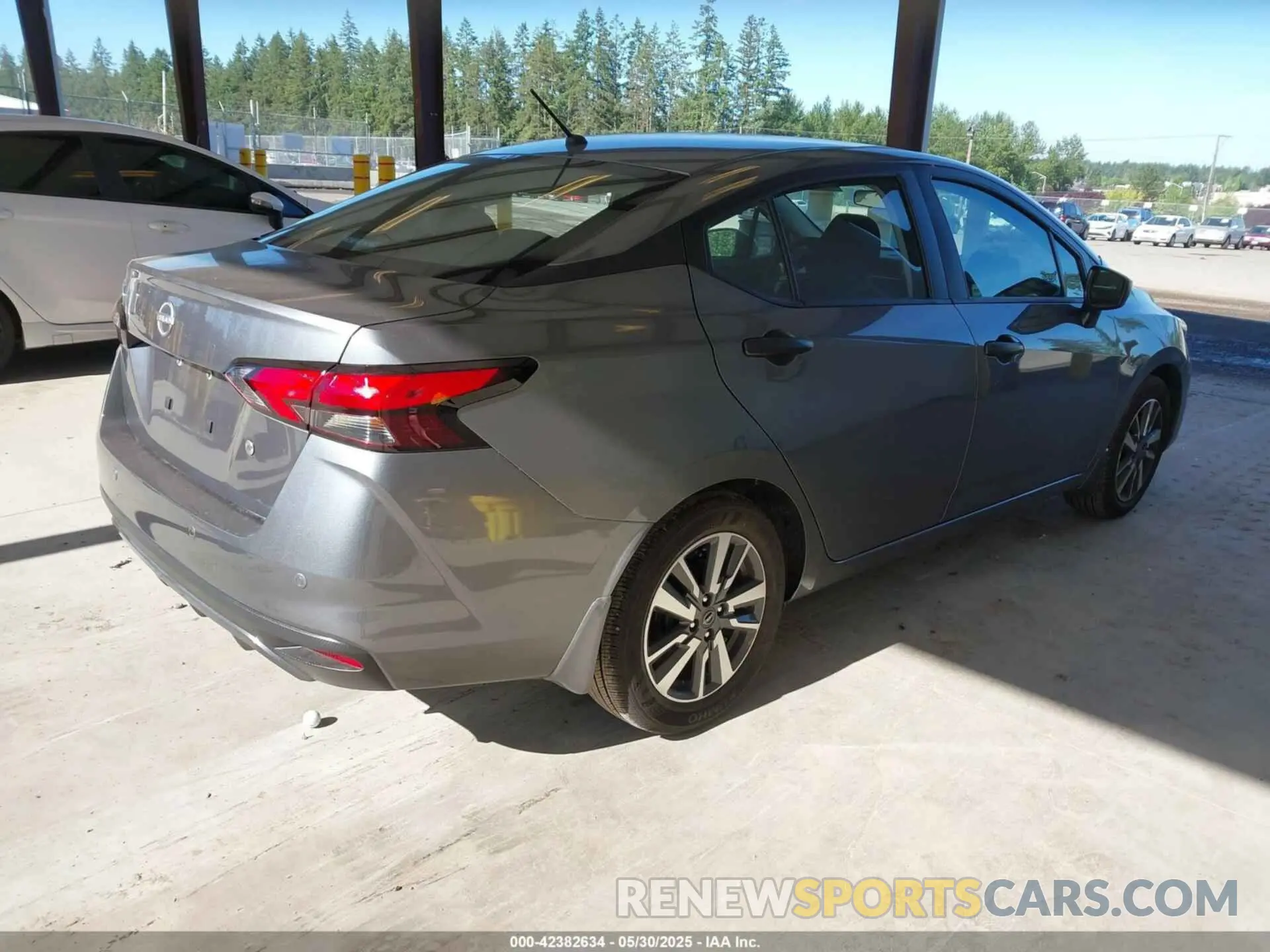 4 Photograph of a damaged car 3N1CN8DV3RL927371 NISSAN VERSA 2024