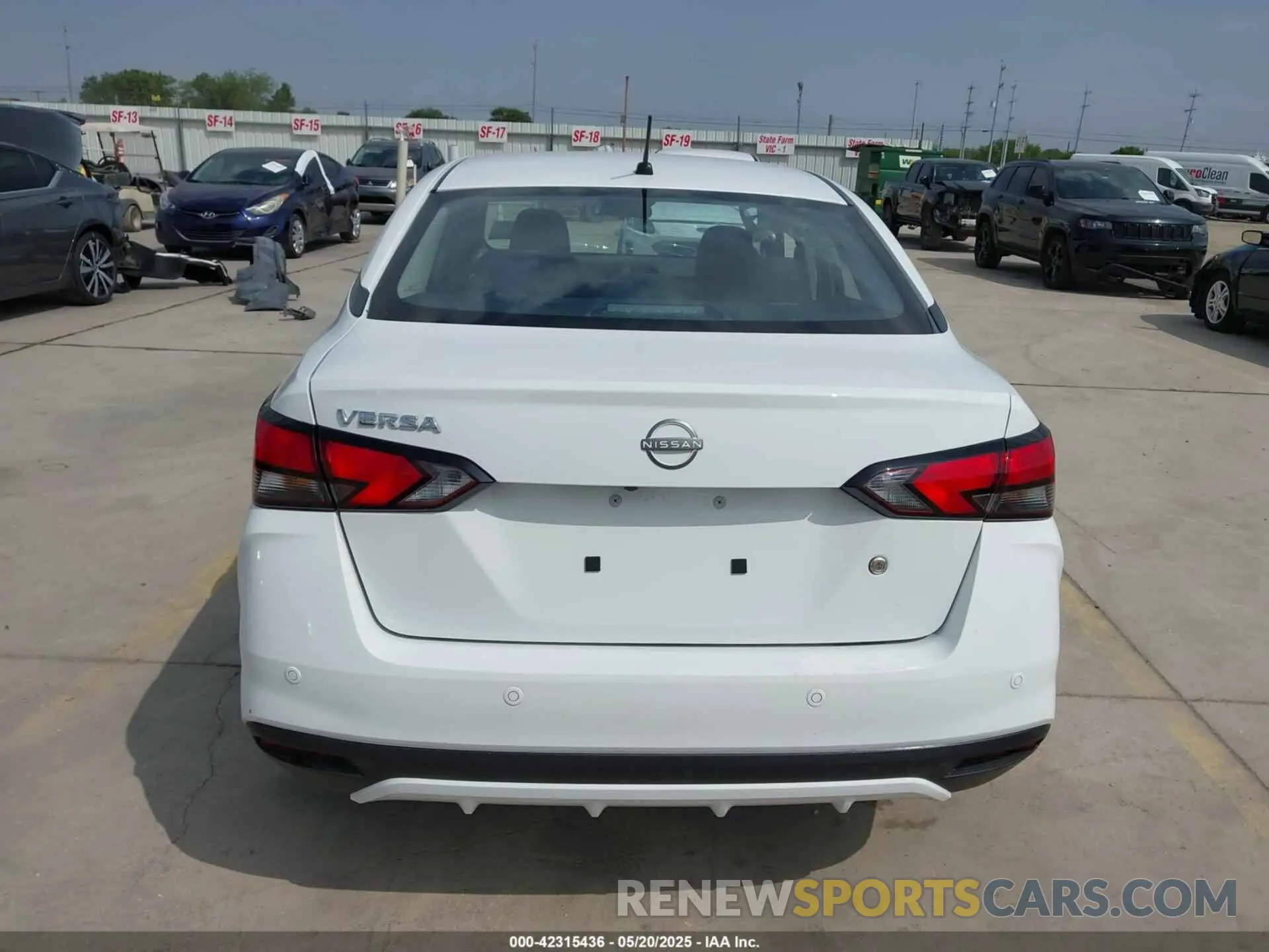 17 Photograph of a damaged car 3N1CN8DV4RL914225 NISSAN VERSA 2024