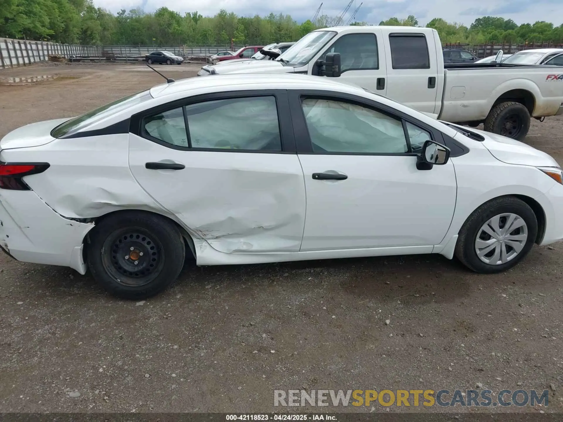 13 Photograph of a damaged car 3N1CN8DV4RL924009 NISSAN VERSA 2024