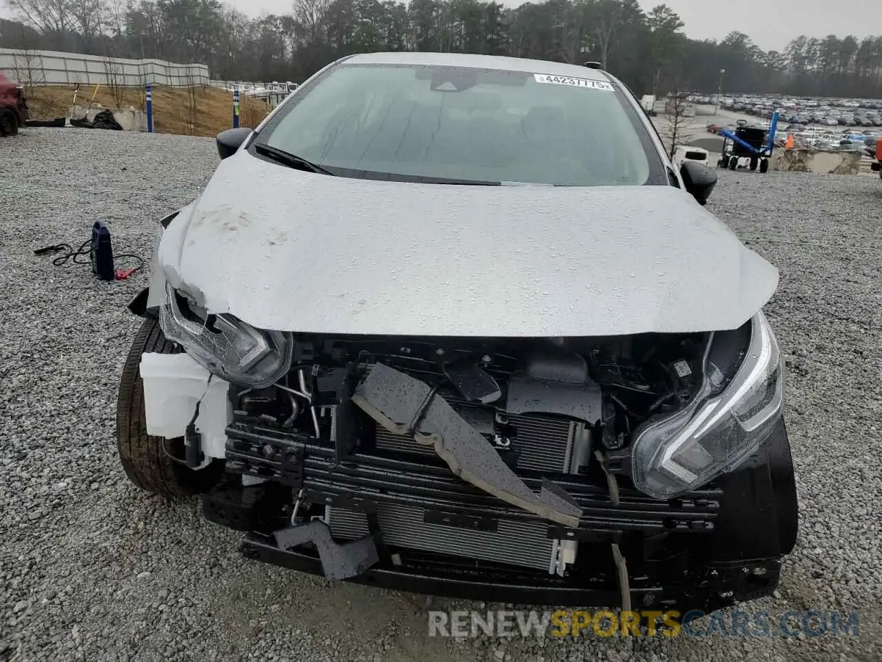 5 Photograph of a damaged car 3N1CN8DV4RL929680 NISSAN VERSA 2024