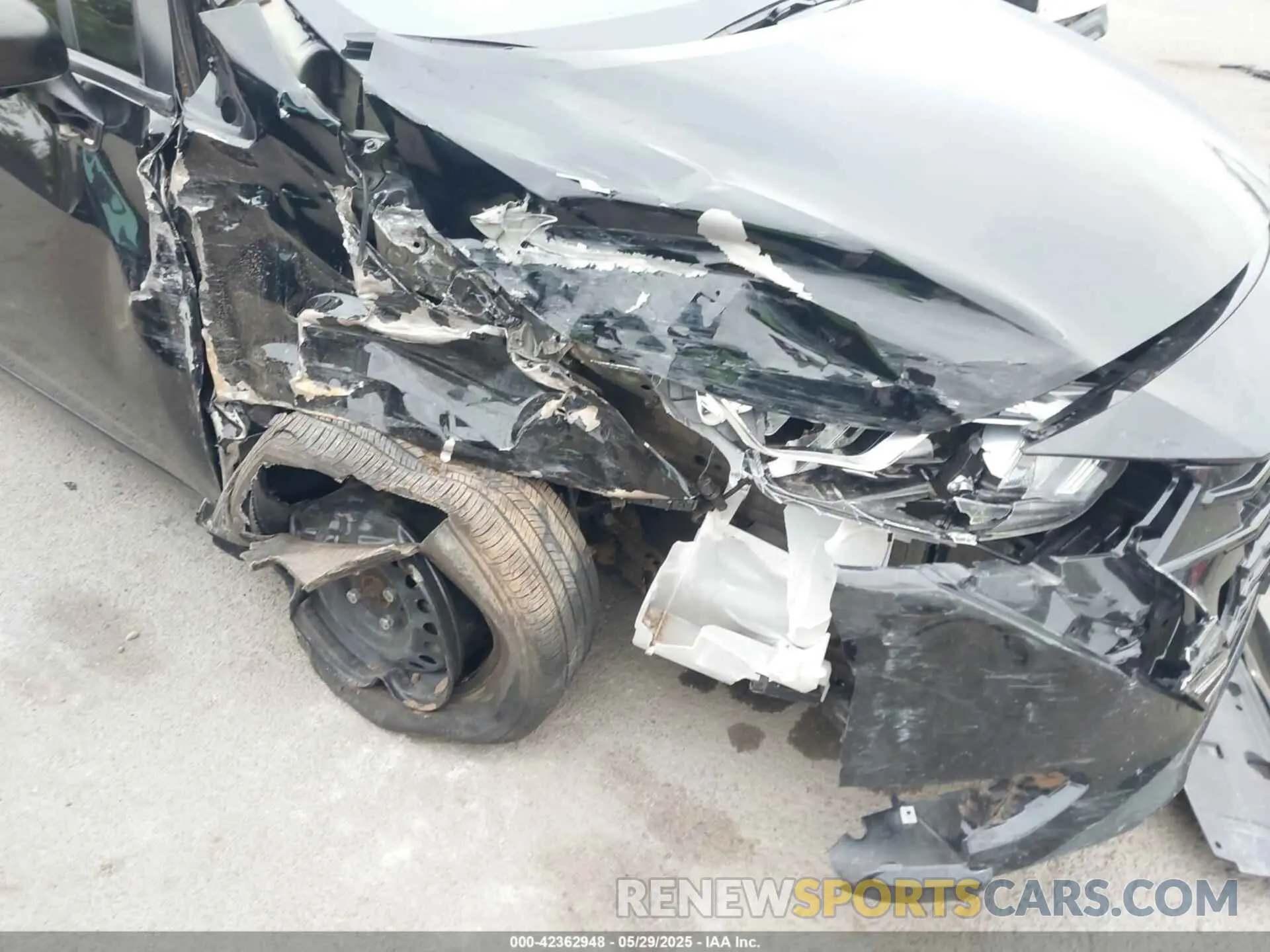 6 Photograph of a damaged car 3N1CN8DV5RL862720 NISSAN VERSA 2024