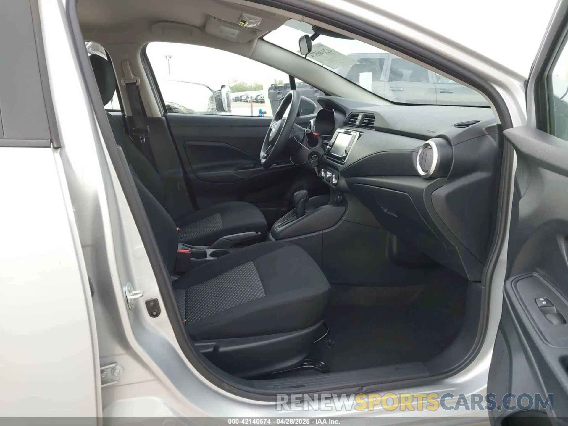 5 Photograph of a damaged car 3N1CN8DV5RL866833 NISSAN VERSA 2024