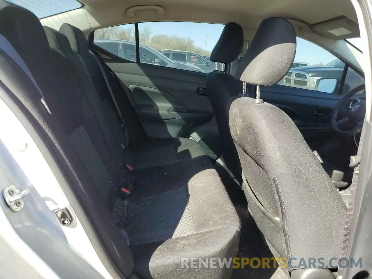10 Photograph of a damaged car 3N1CN8DV8RL847581 NISSAN VERSA 2024