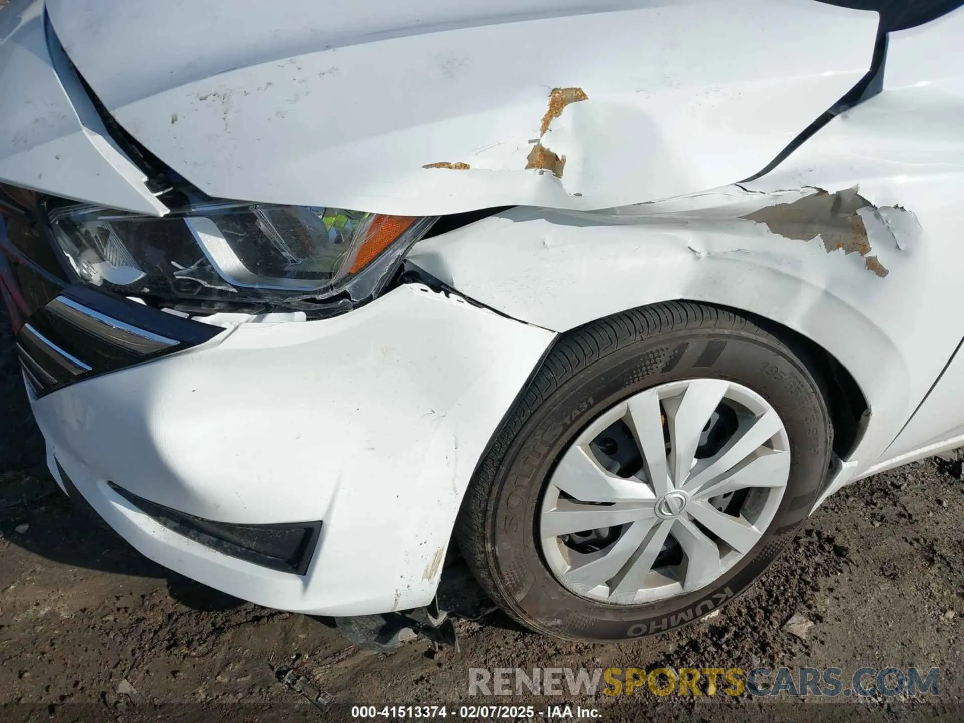 6 Photograph of a damaged car 3N1CN8DV8RL906189 NISSAN VERSA 2024