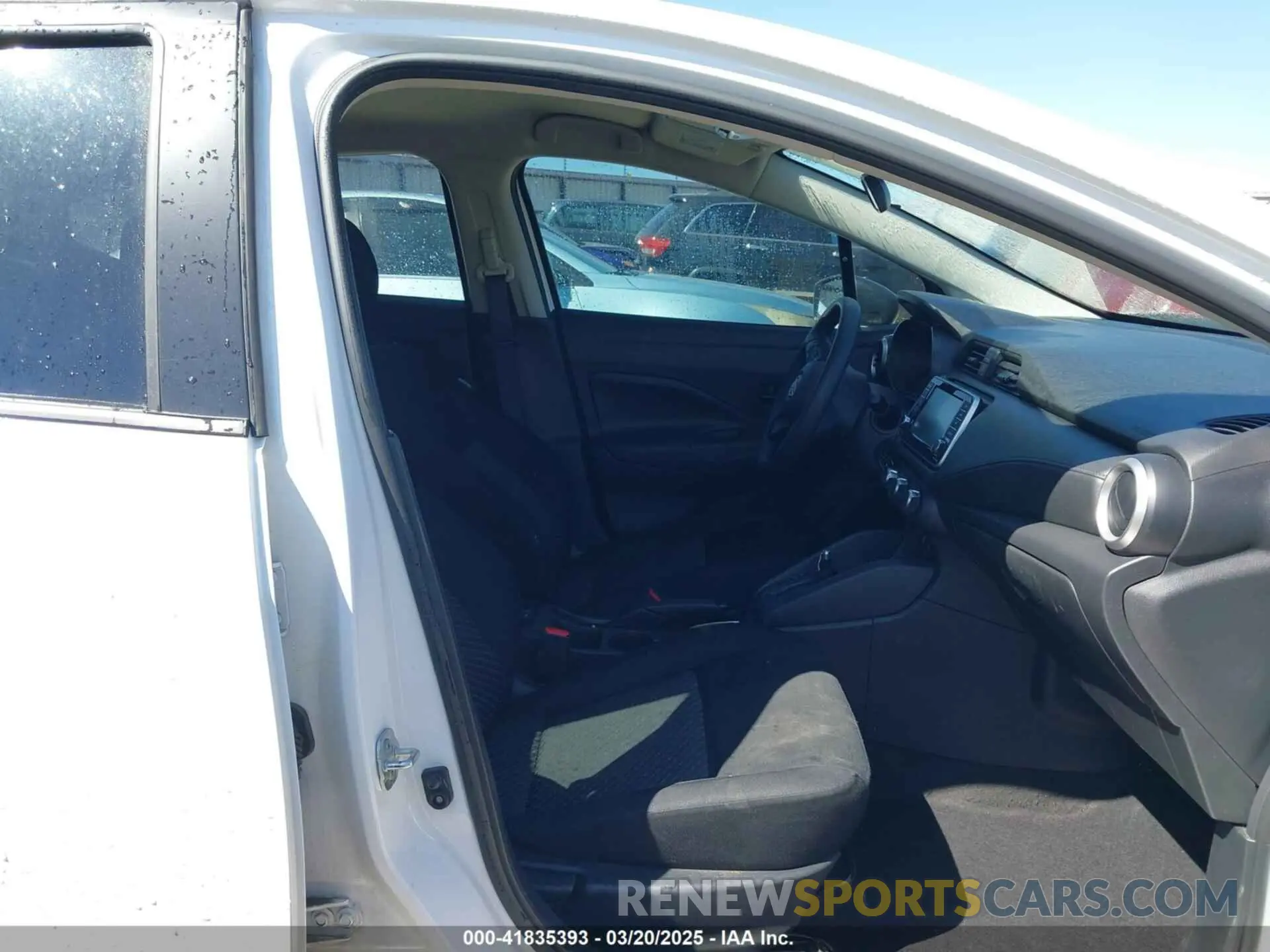 5 Photograph of a damaged car 3N1CN8DV9RL919453 NISSAN VERSA 2024