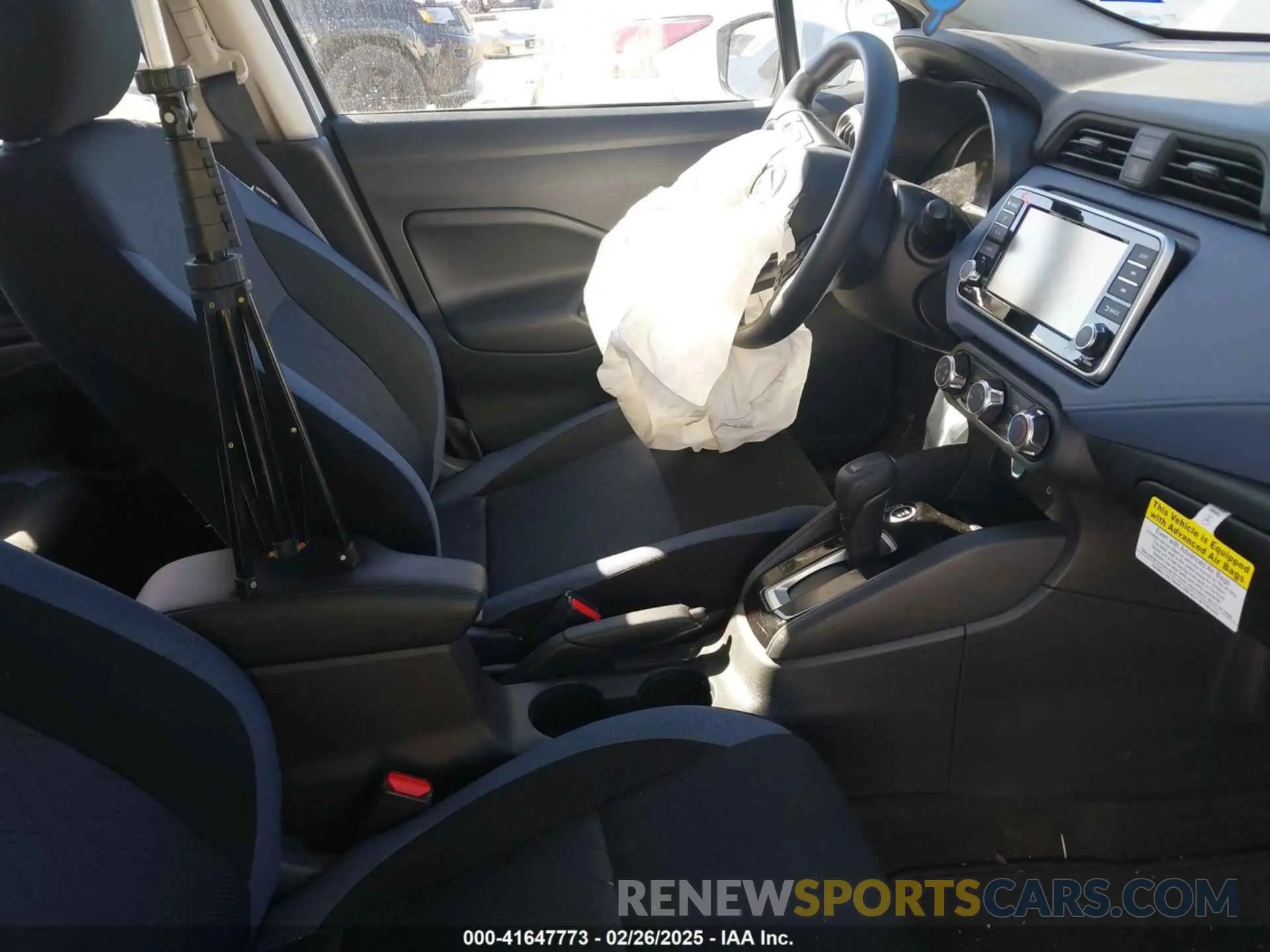 5 Photograph of a damaged car 3N1CN8EV2RL922631 NISSAN VERSA 2024