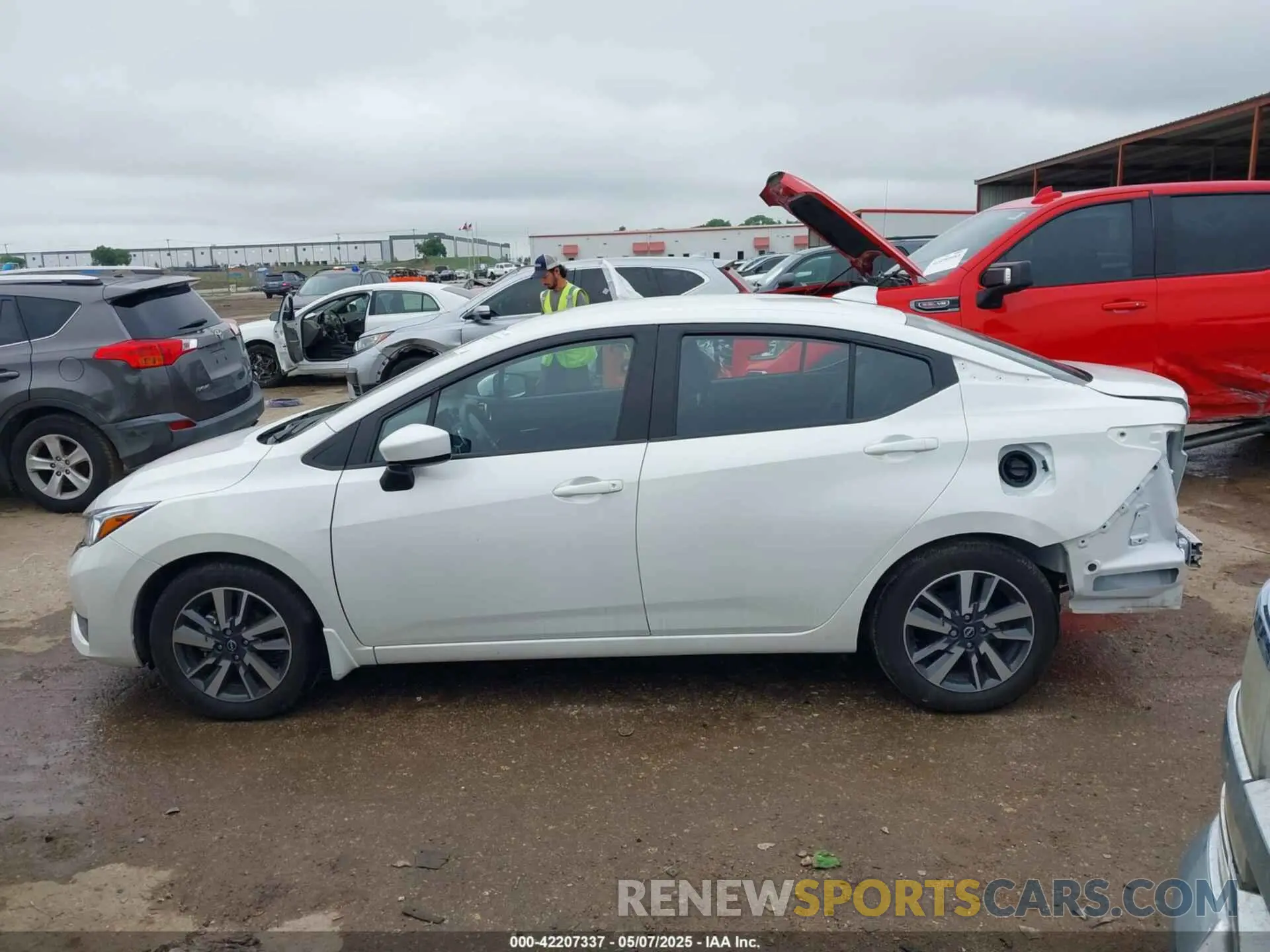 14 Photograph of a damaged car 3N1CN8EV4RL883086 NISSAN VERSA 2024