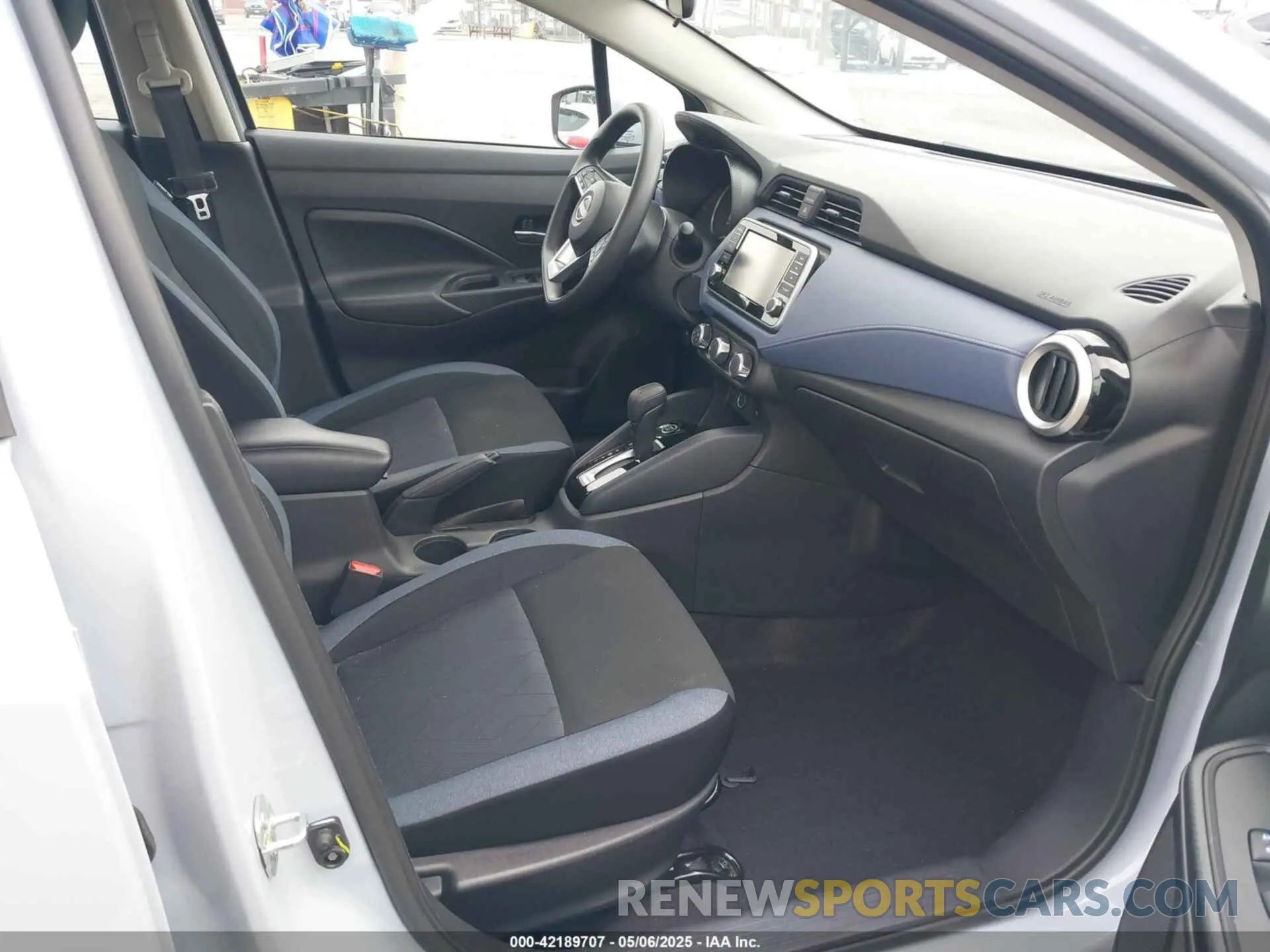 5 Photograph of a damaged car 3N1CN8EV8RL883656 NISSAN VERSA 2024