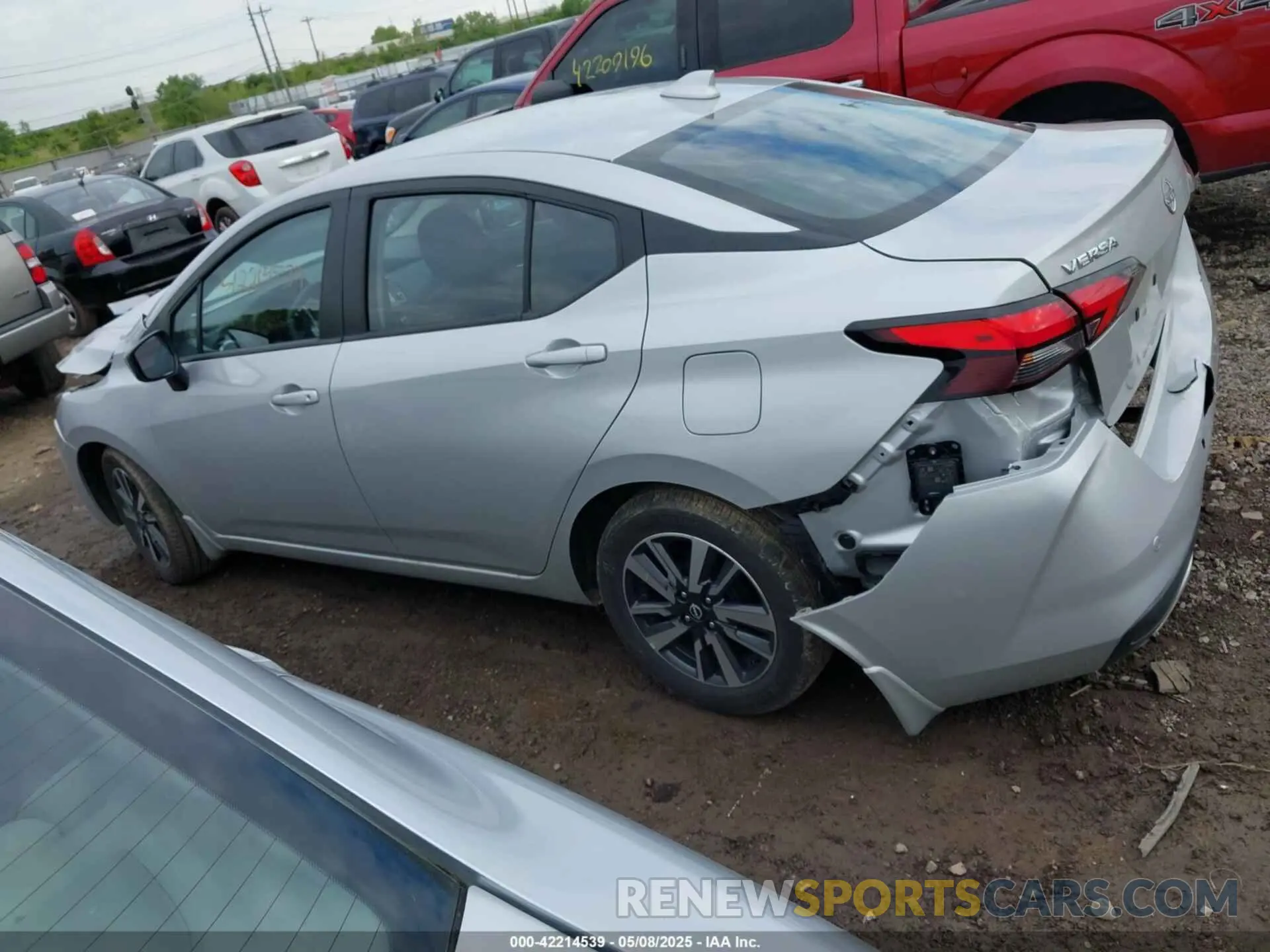 14 Photograph of a damaged car 3N1CN8EV8RL908698 NISSAN VERSA 2024
