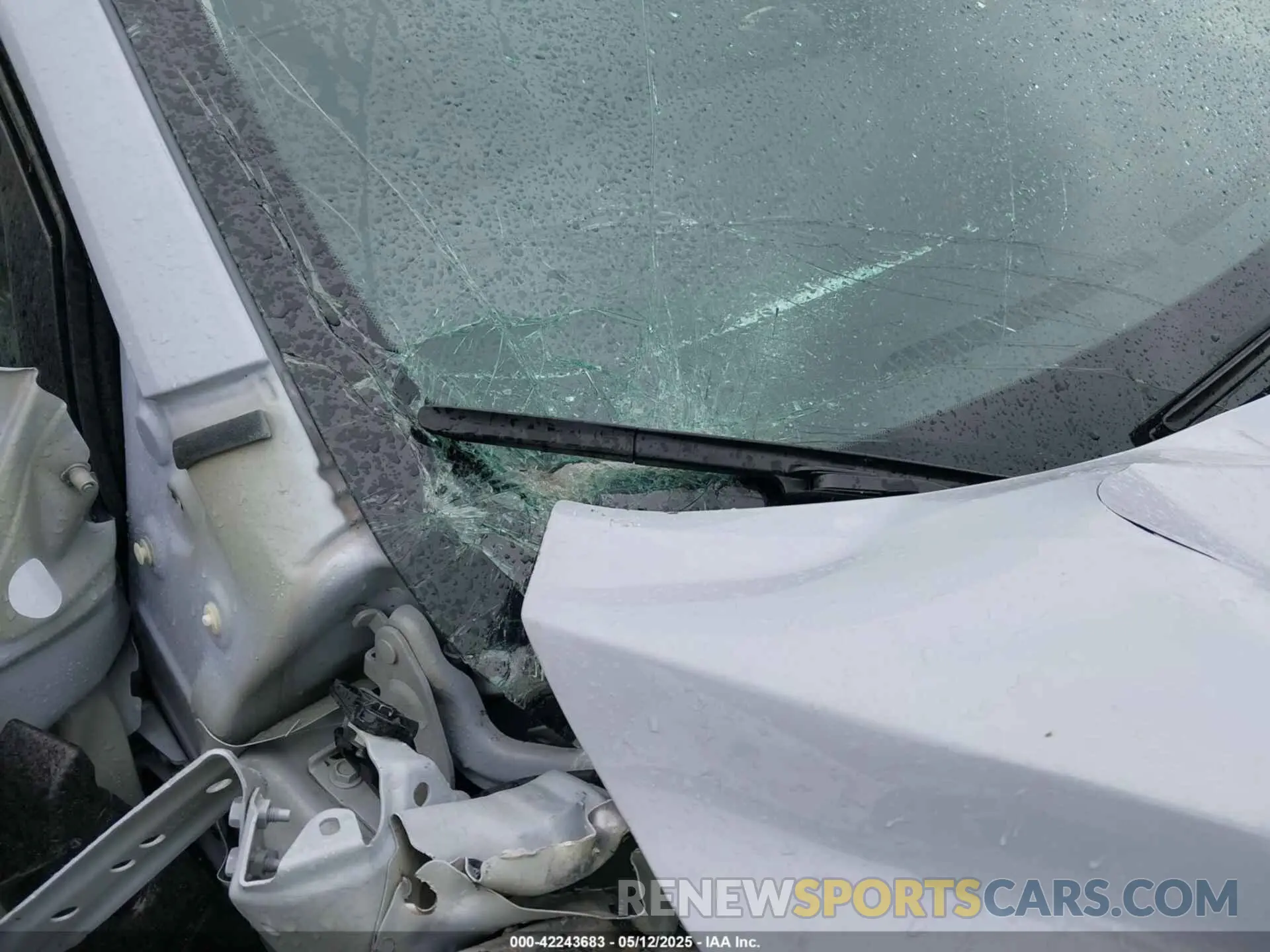 18 Photograph of a damaged car 3N1CN8FV0RL883441 NISSAN VERSA 2024