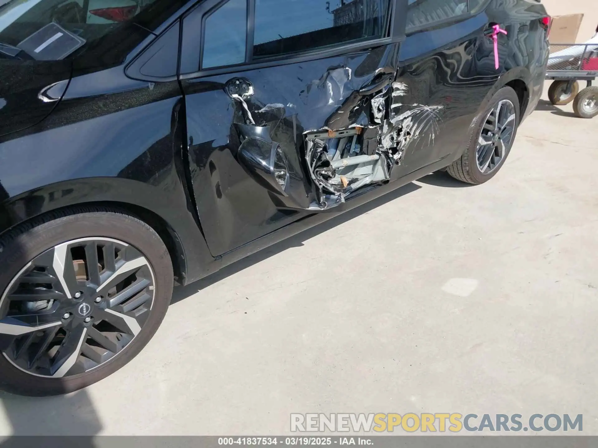 17 Photograph of a damaged car 3N1CN8FV4RL909376 NISSAN VERSA 2024