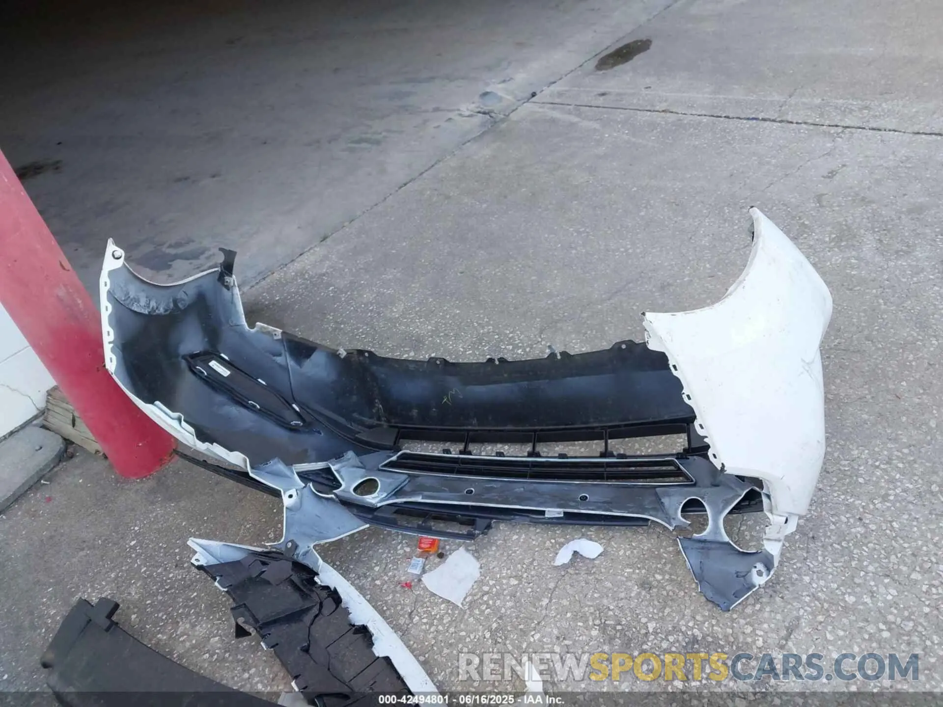 12 Photograph of a damaged car 3N1CN8DV6SL812558 NISSAN VERSA 2025