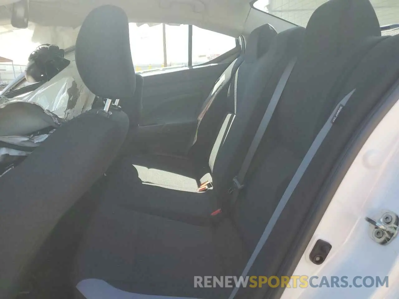 10 Photograph of a damaged car 3N1CN8DV6SL822359 NISSAN VERSA 2025