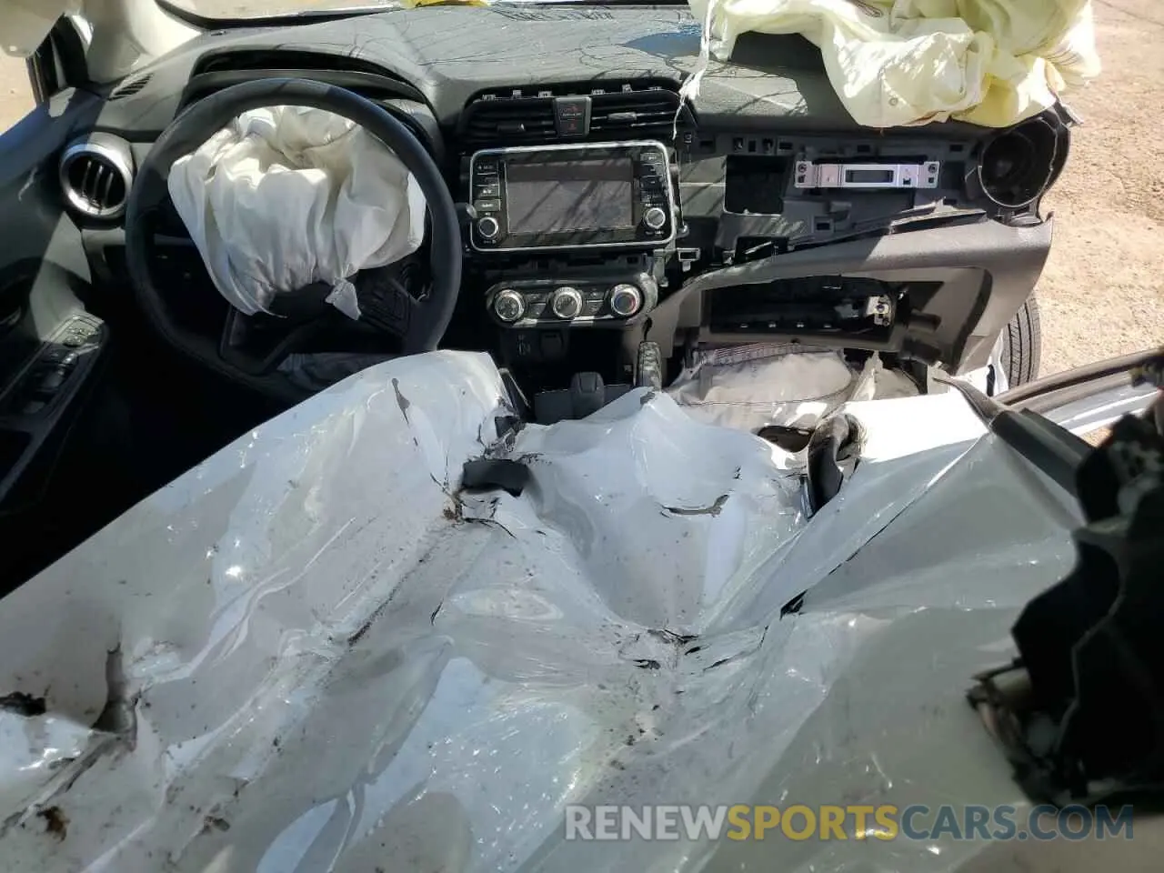 8 Photograph of a damaged car 3N1CN8DV6SL822359 NISSAN VERSA 2025