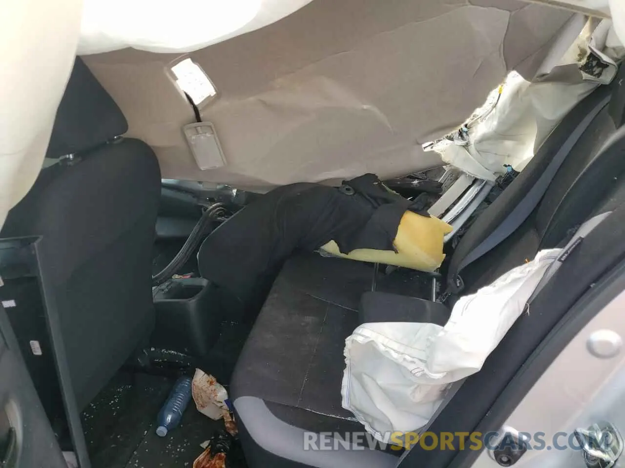 10 Photograph of a damaged car 3N1CN8DV8SL823061 NISSAN VERSA 2025