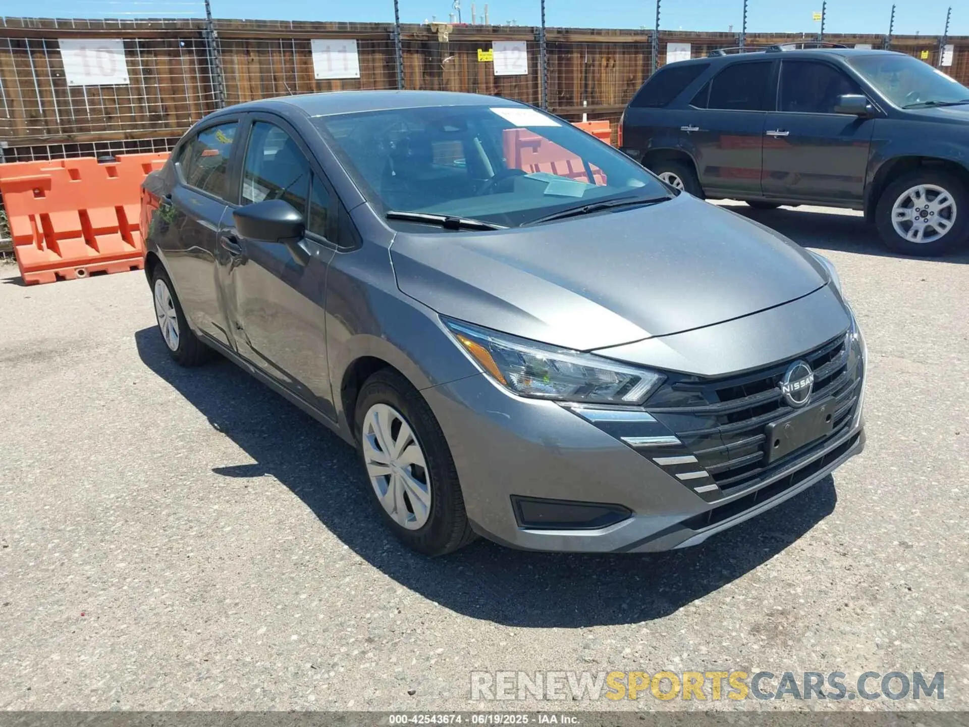 1 Photograph of a damaged car 3N1CN8DV8SL833685 NISSAN VERSA 2025