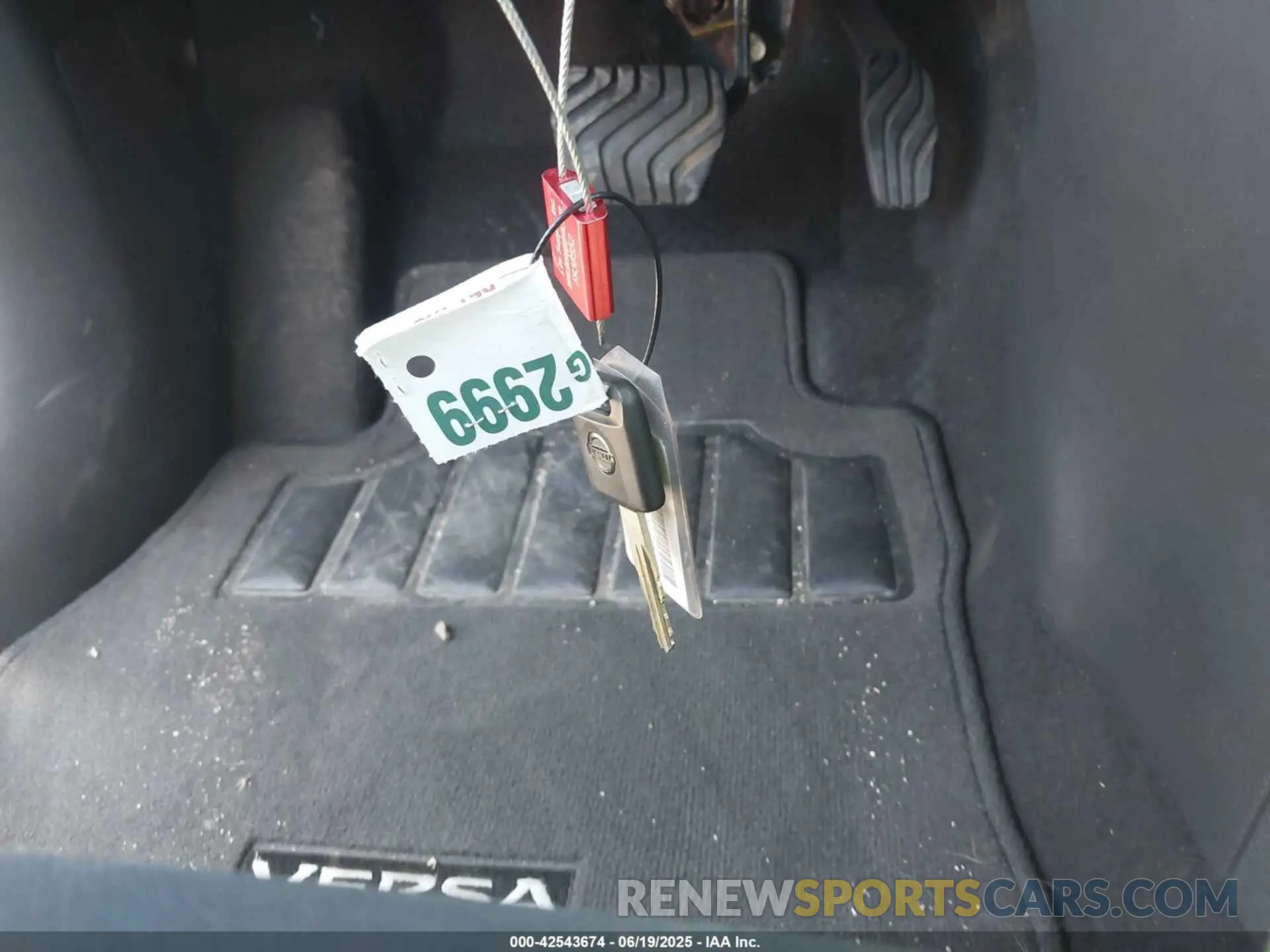 11 Photograph of a damaged car 3N1CN8DV8SL833685 NISSAN VERSA 2025