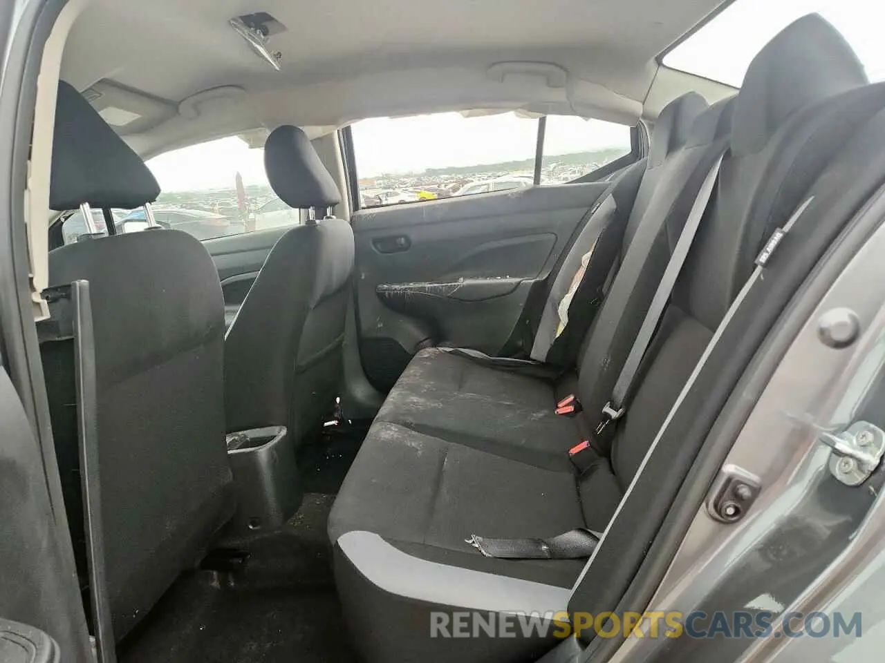 10 Photograph of a damaged car 3N1CN8DV8SL838563 NISSAN VERSA 2025