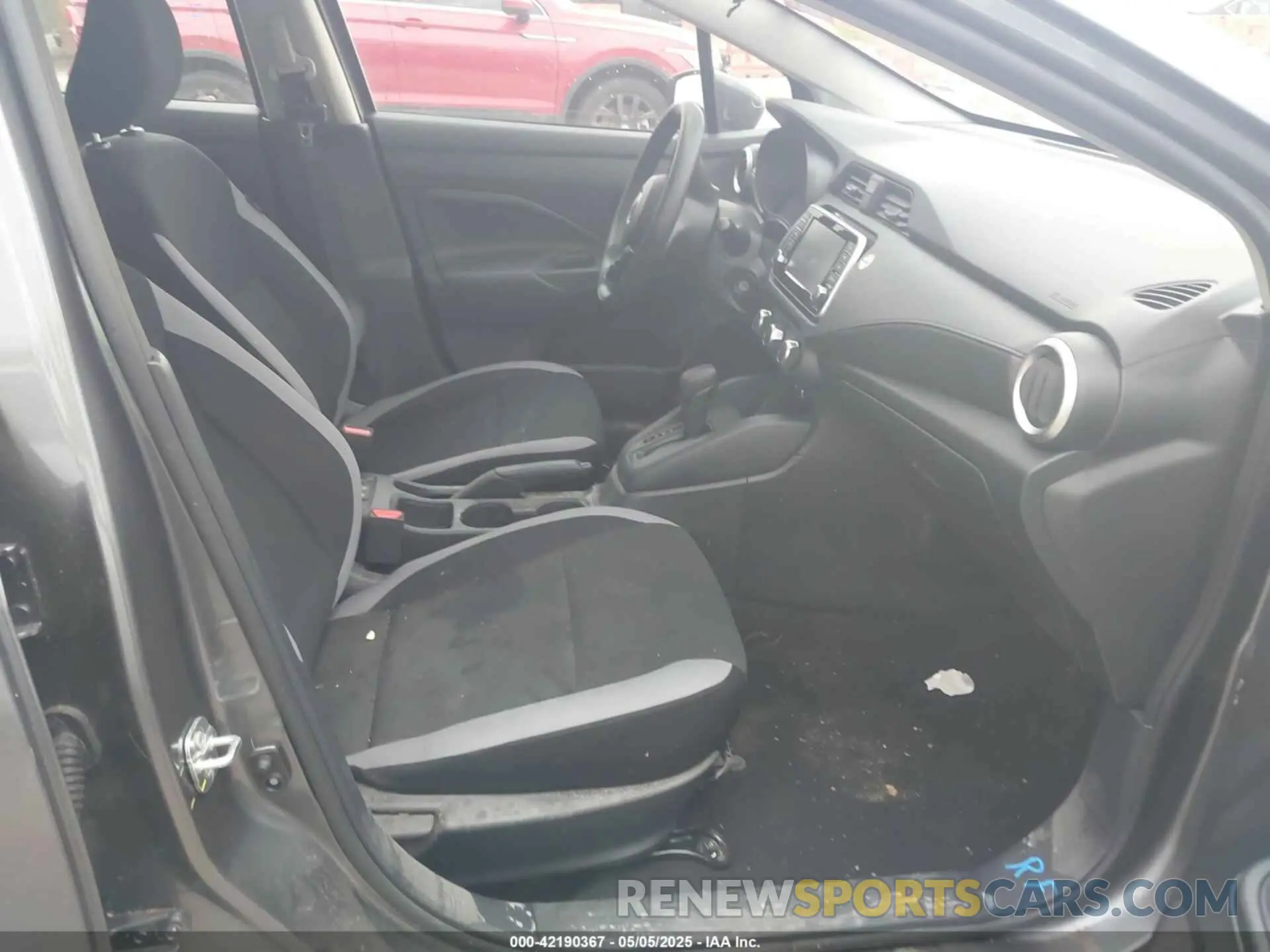 5 Photograph of a damaged car 3N1CN8DV9SL835249 NISSAN VERSA 2025