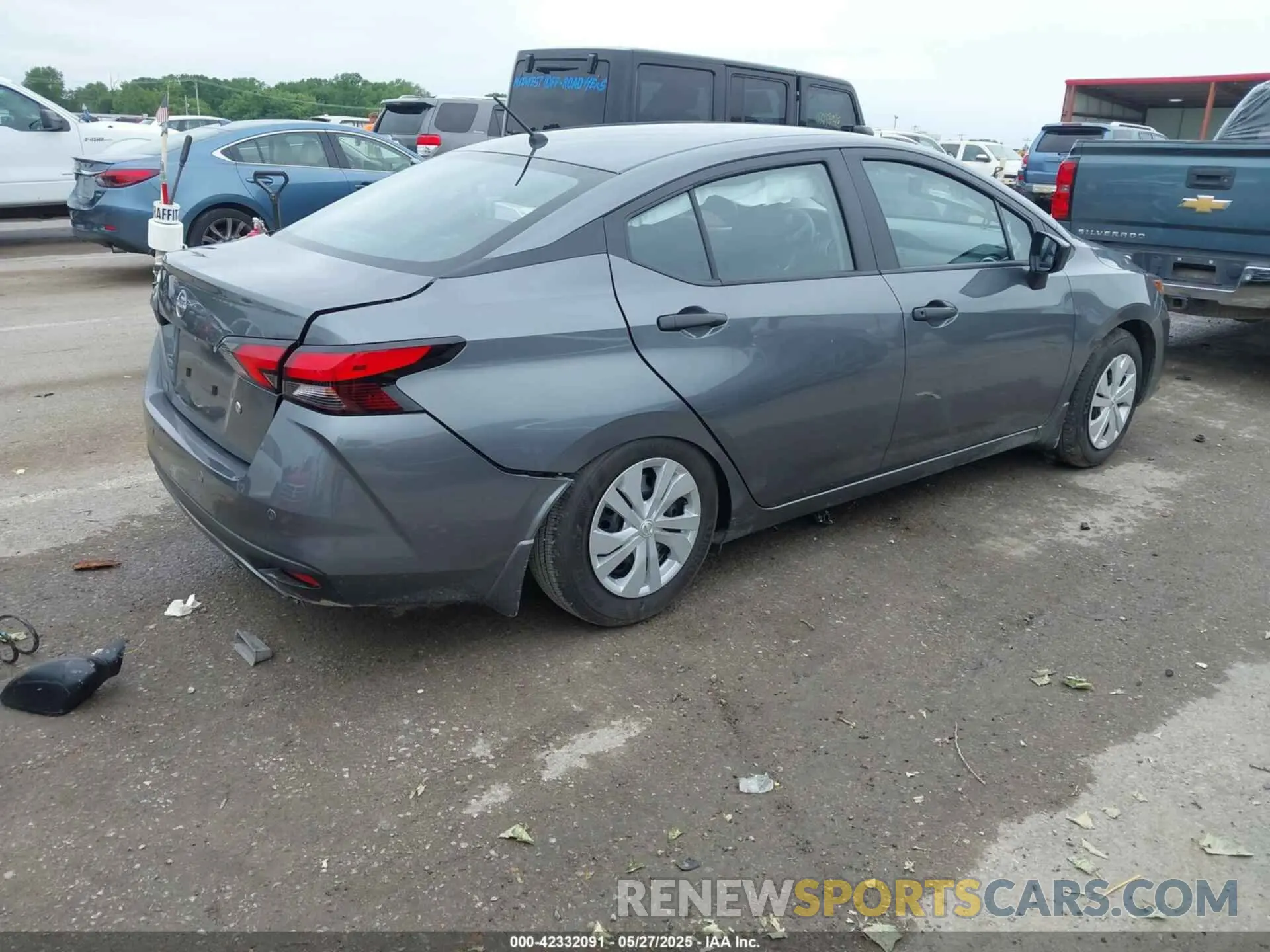4 Photograph of a damaged car 3N1CN8DV9SL846705 NISSAN VERSA 2025